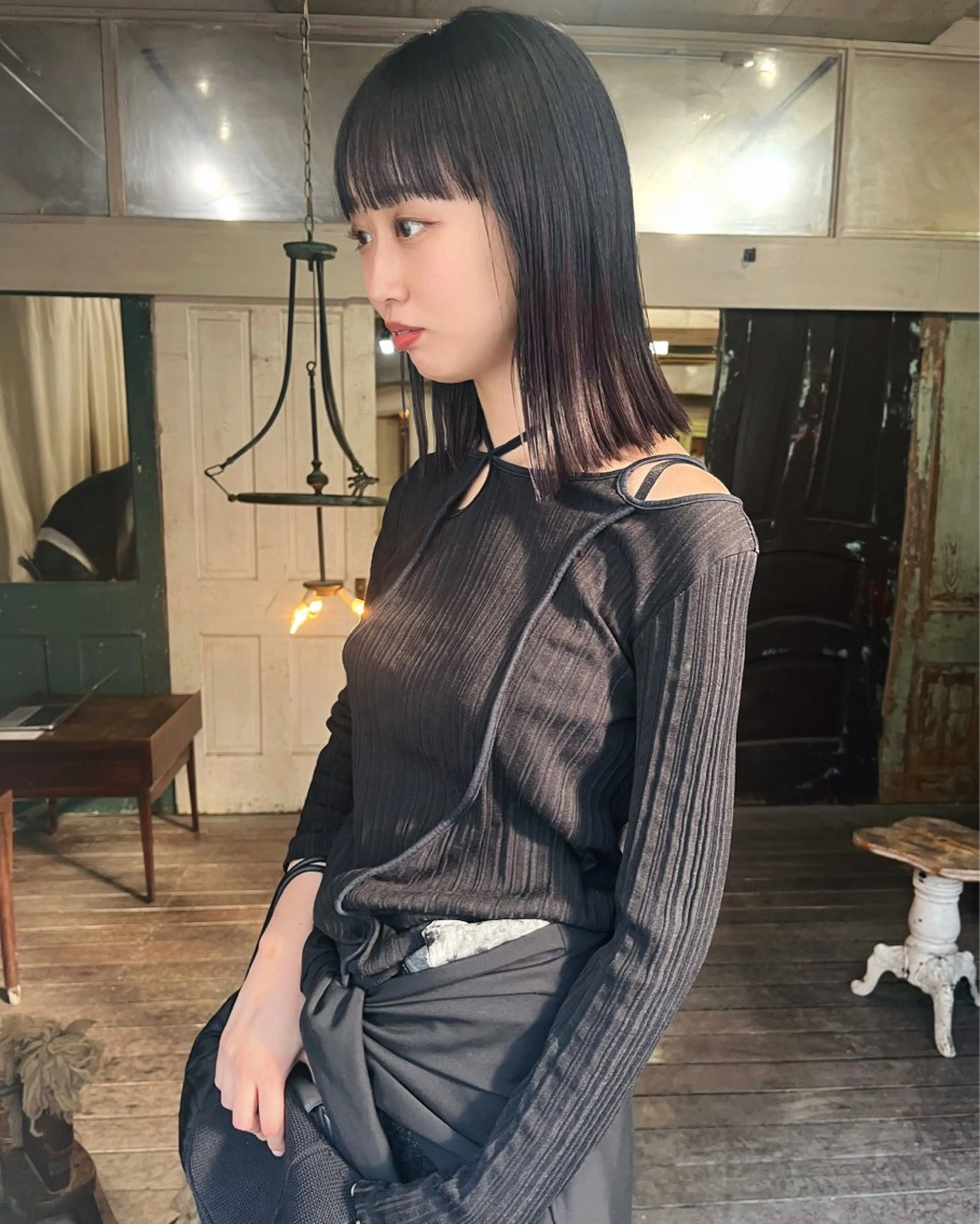 ミディアム カット ヘアカラー トリートメント ハイトーン/顔まわり レイヤー/YUKAのヘアスタイル