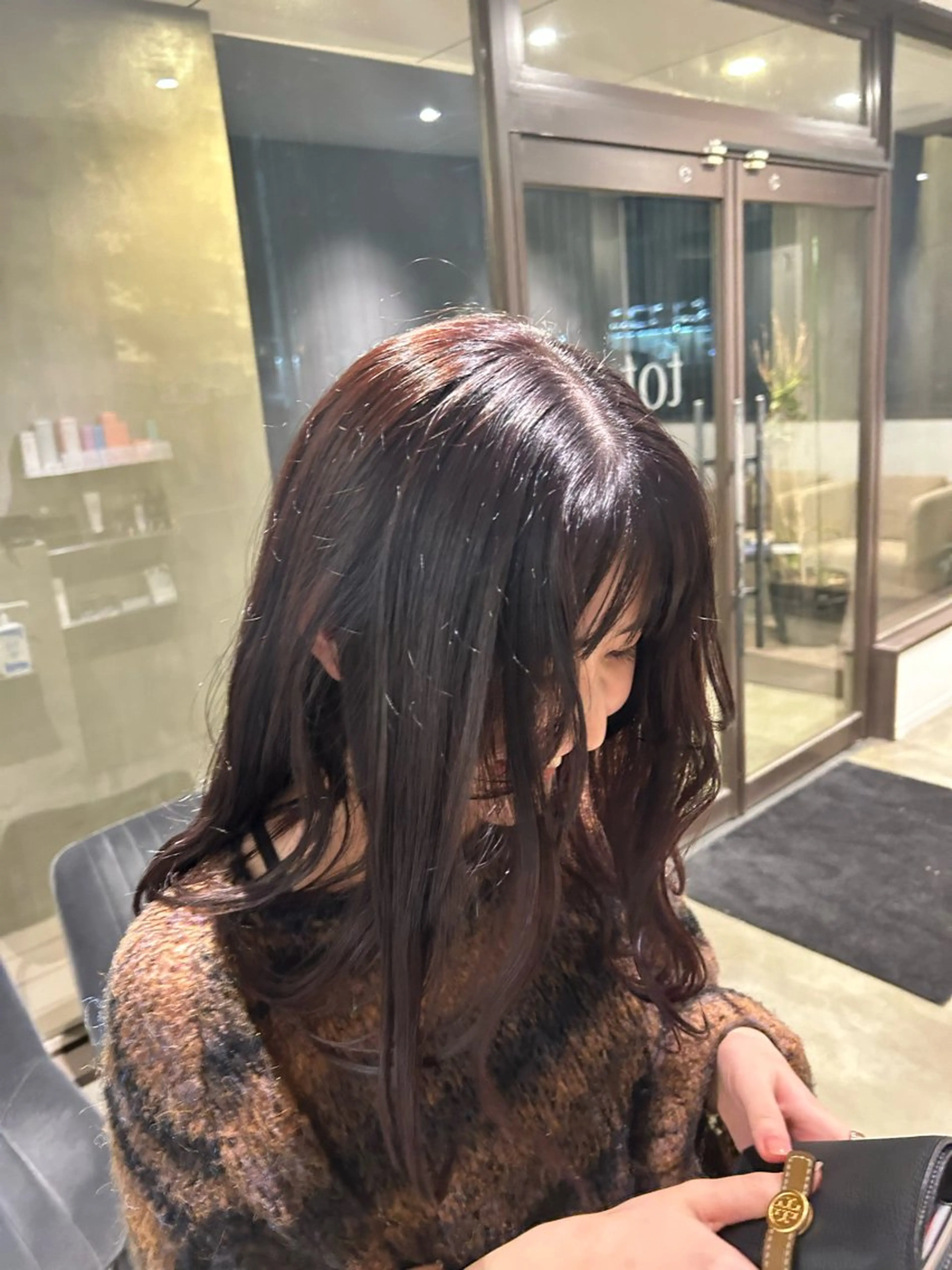 セミロング カラー tote. 成瀬晃のヘアスタイル