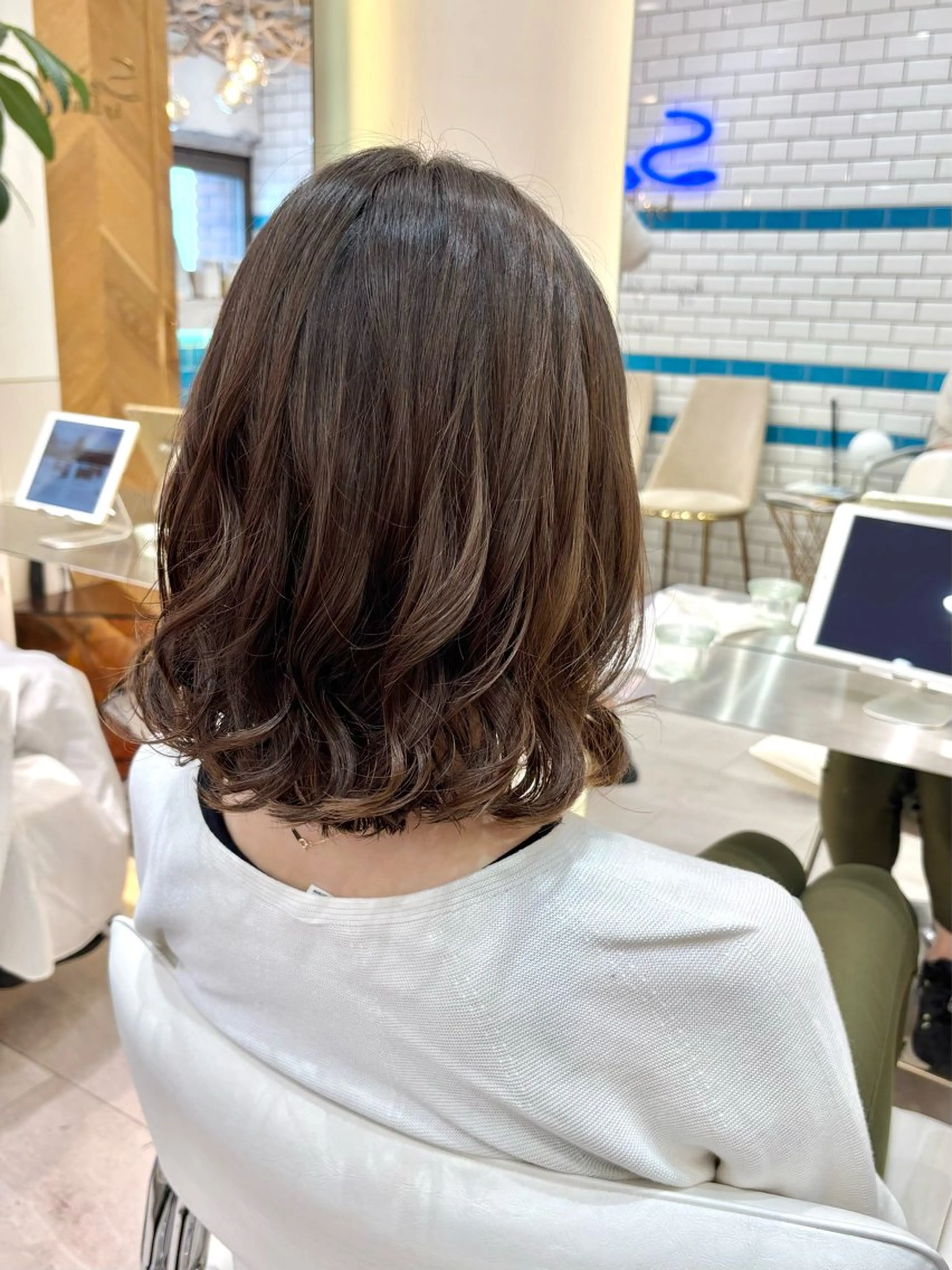 【🩷ミニモ学割🩷U24】カット✂️＋コテ巻き風デジタルパーマ🌀＋髪質改善トリートメント🧖‍♀️の写真