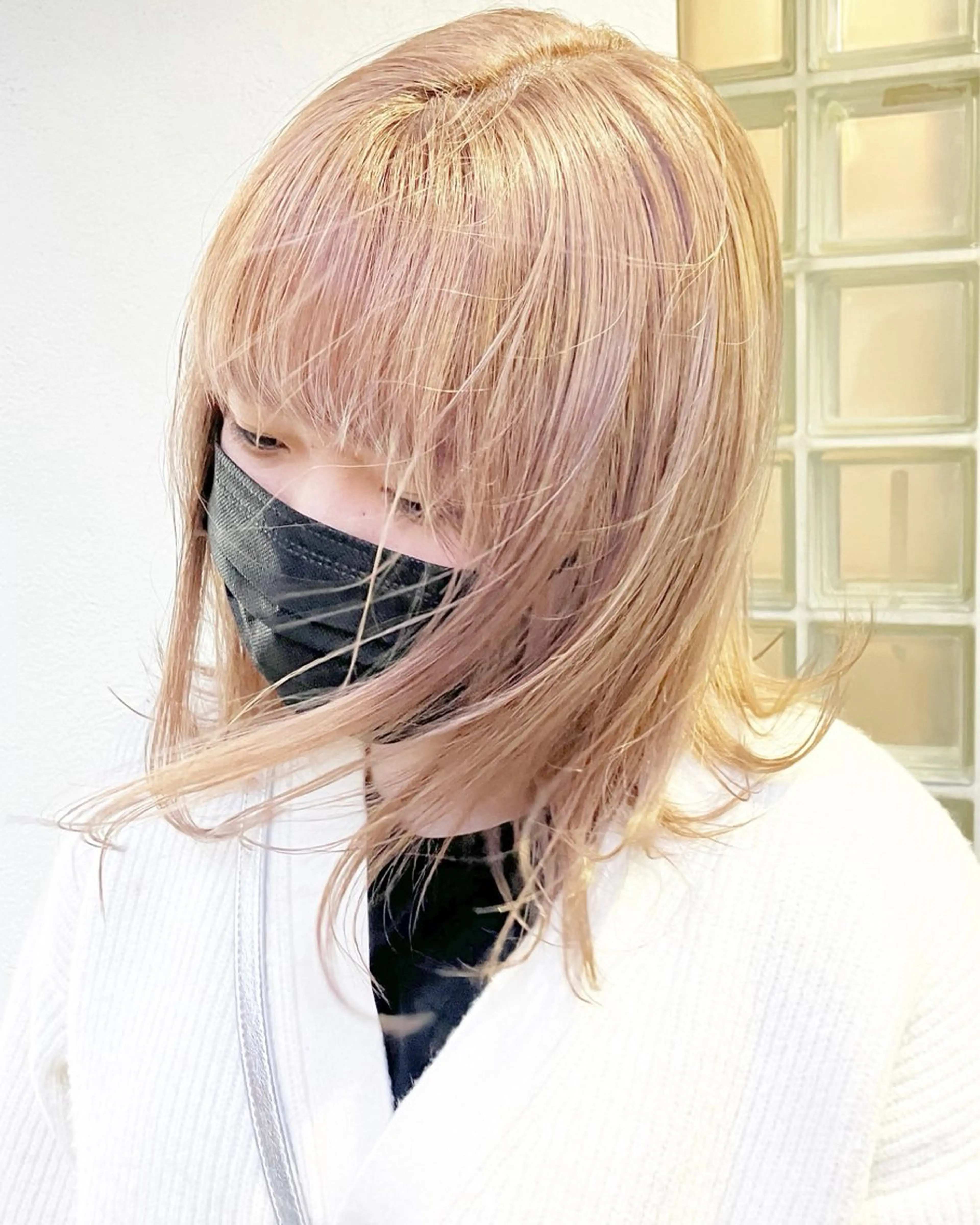 ミディアム ショートボブ ミディアムレイヤー ボブ レイヤーカット 似合わせカット moriofromlondon原宿本店所属・fumikaブリーチ /ウルフのヘアスタイル