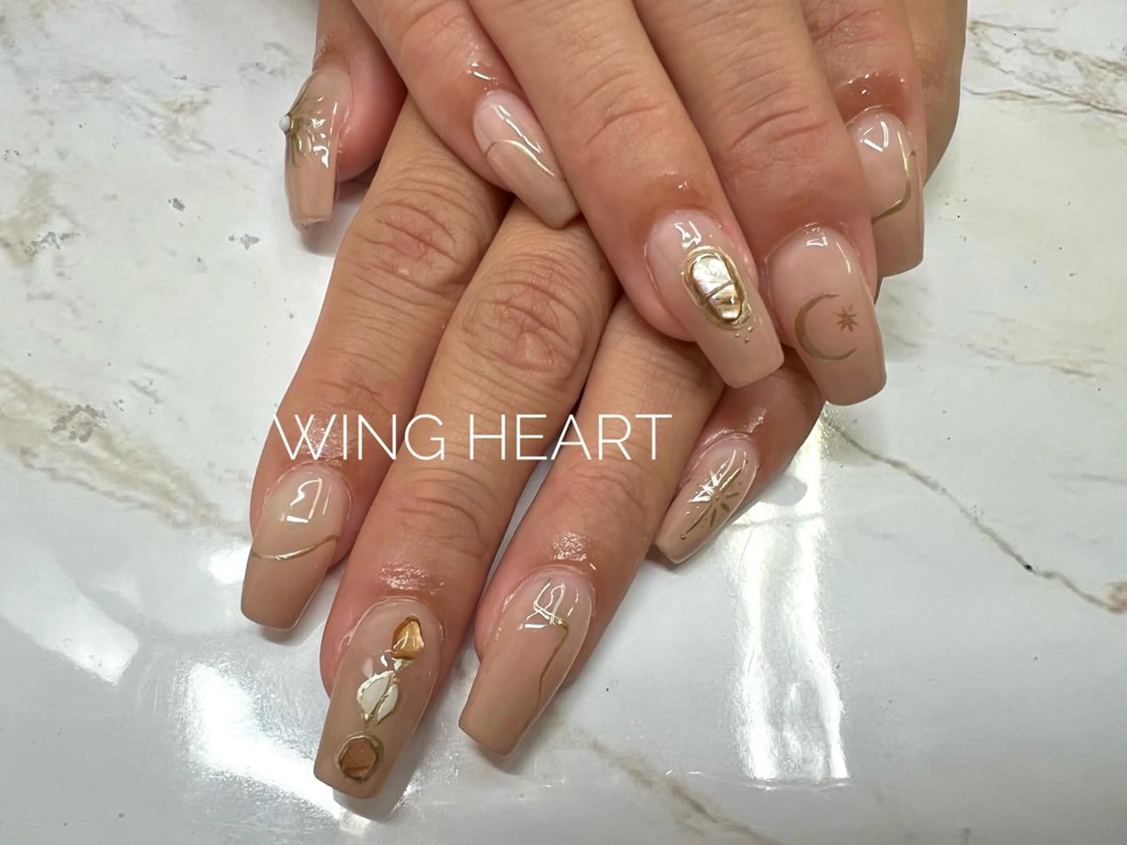 ネイル I. AYUMIのネイルデザイン