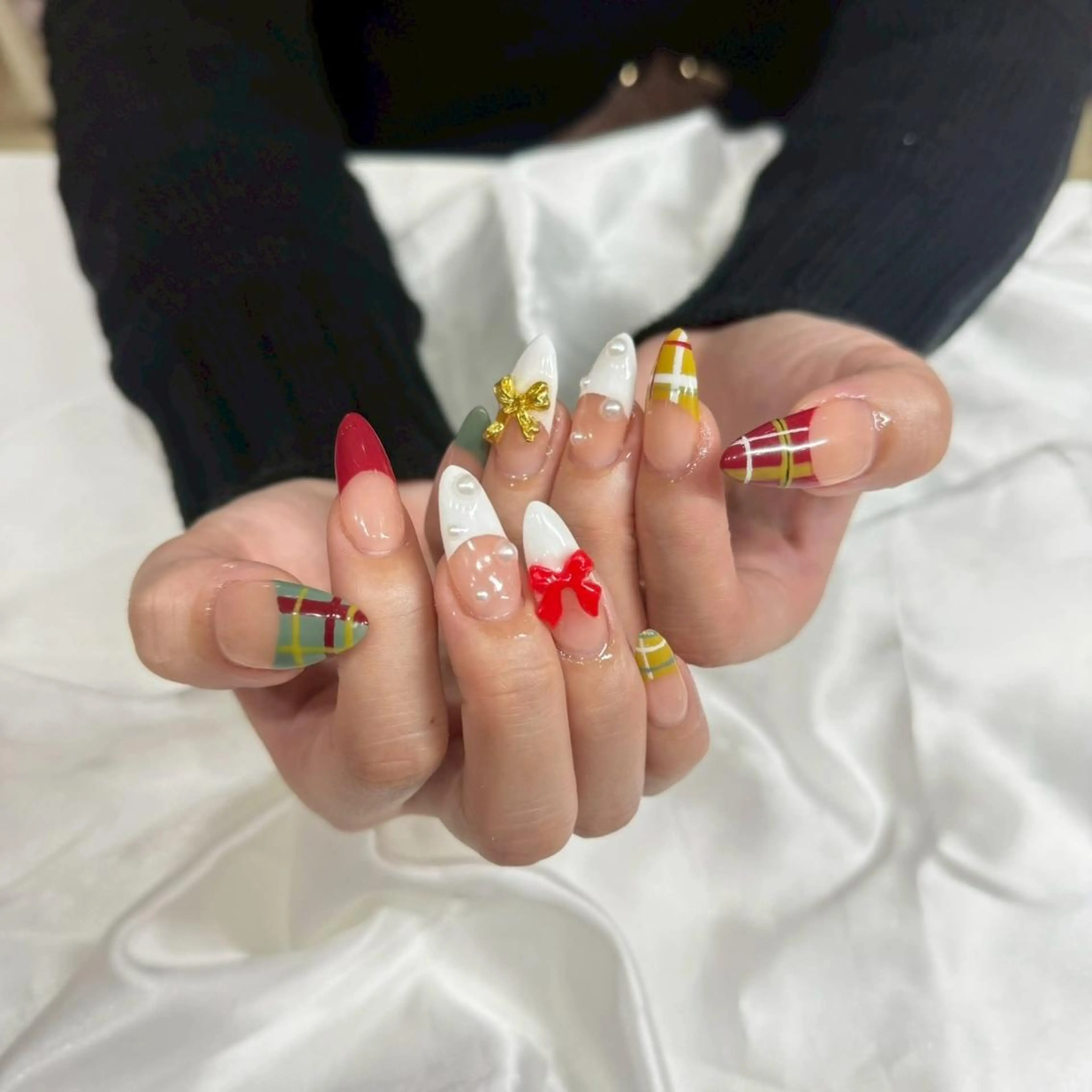 ロング ハンドネイル Ashliy大宮☆ アシュリーのネイルデザイン