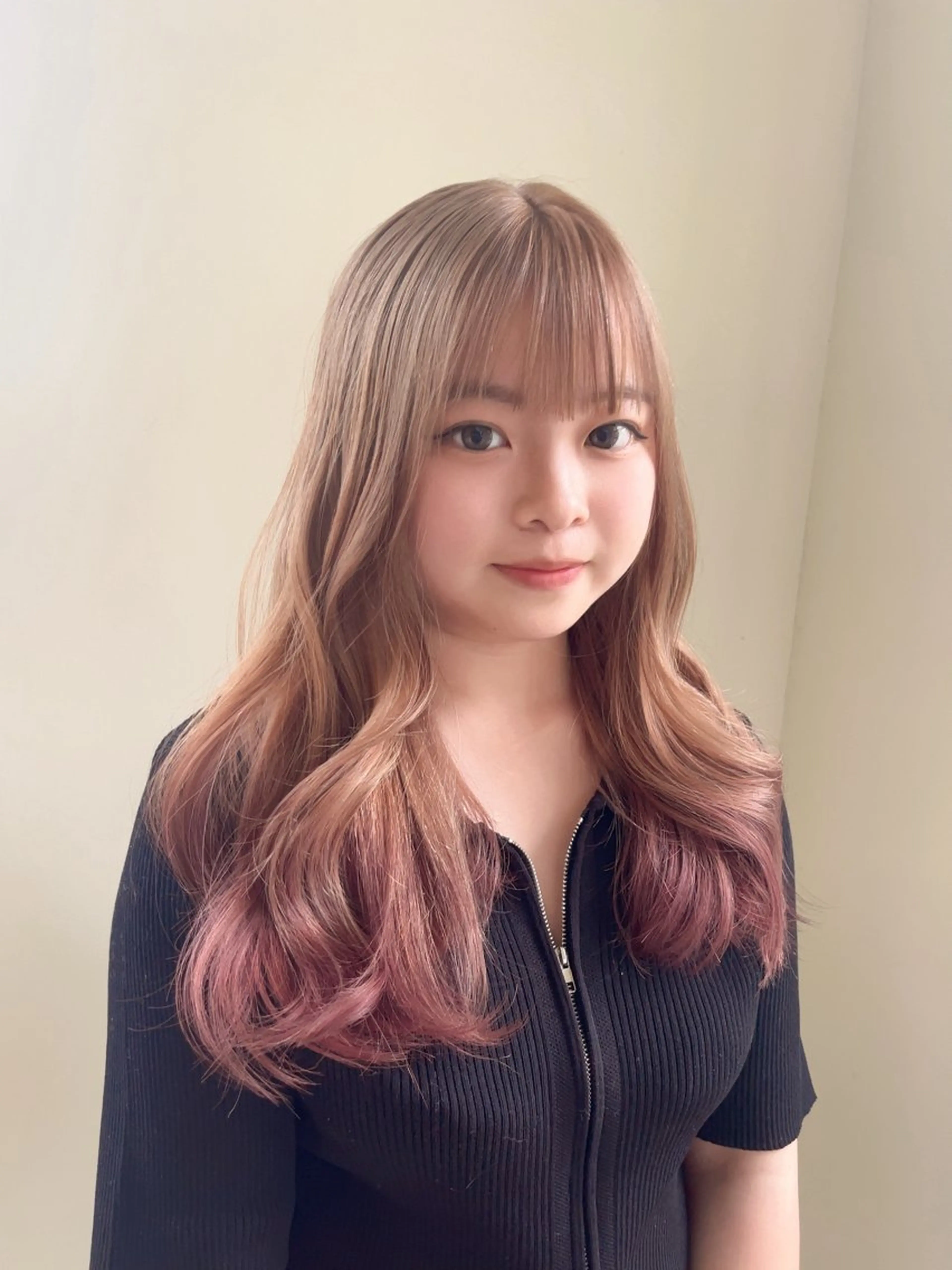 カラー ヤナギウチ エリカのヘアスタイル