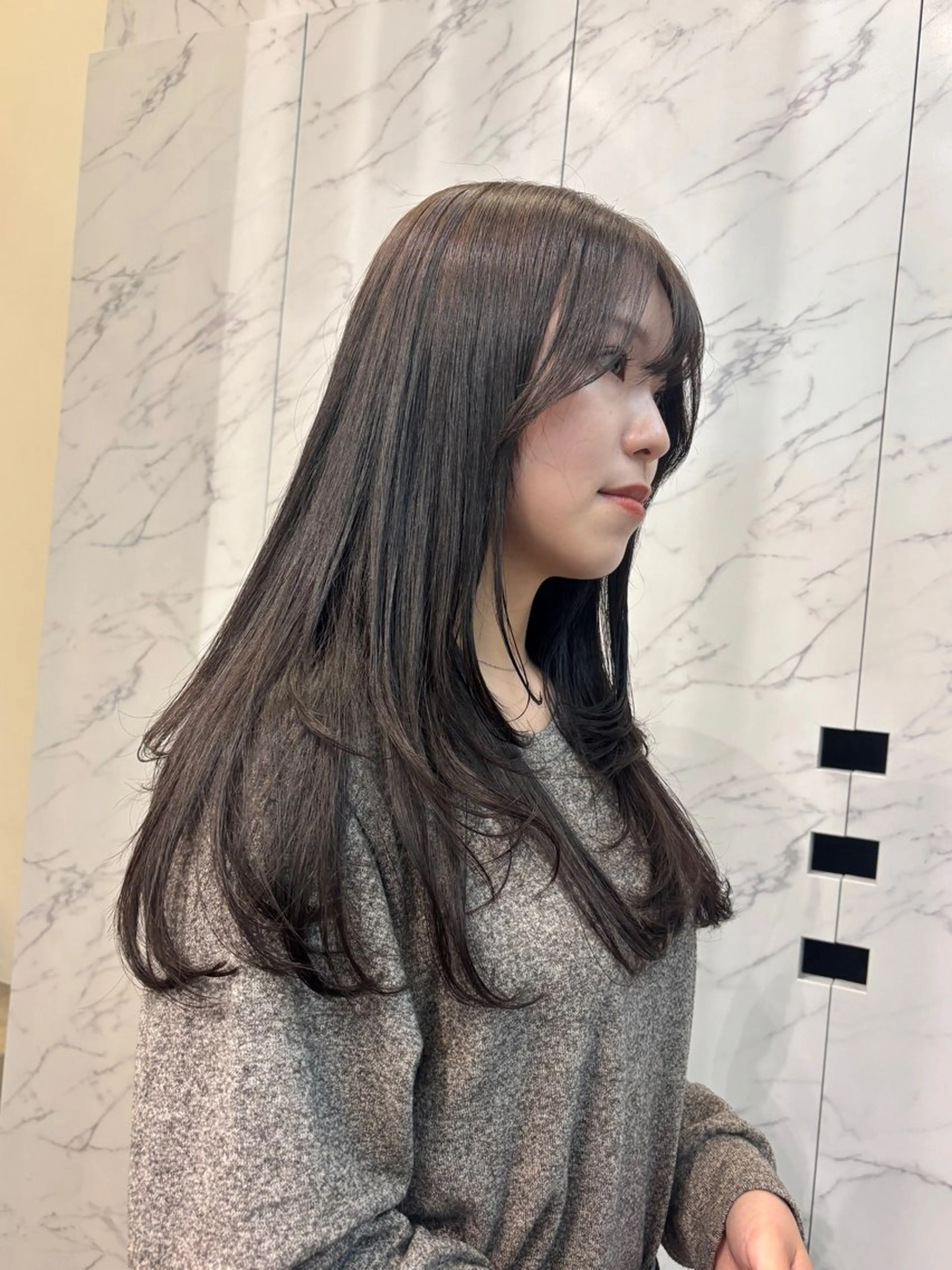 ロング カラー 透明感カラー カット ヘアカラー miu /透明感カラーのヘアスタイル