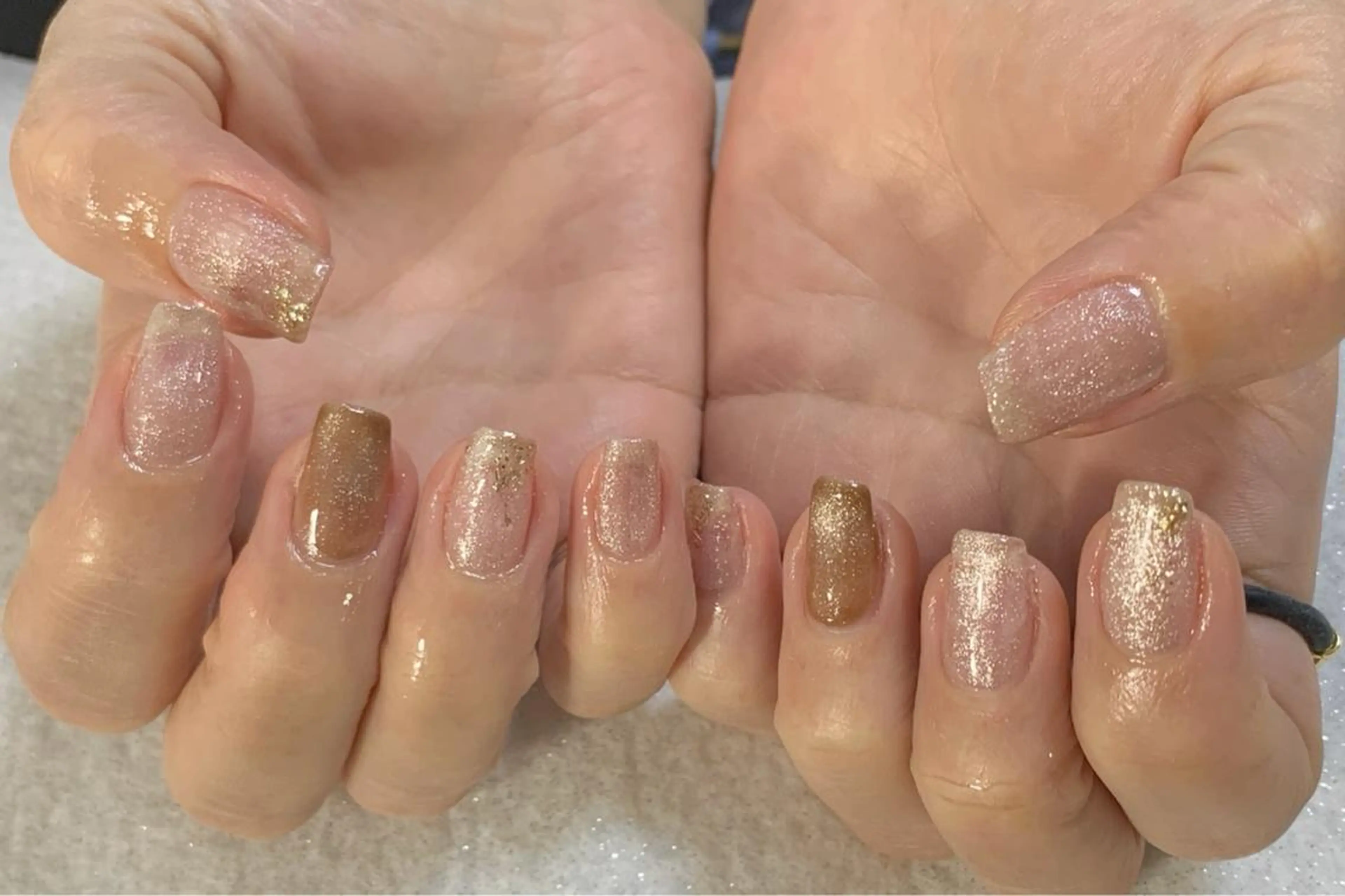 ネイル ハンドネイル 手塚 里奈のネイルデザイン