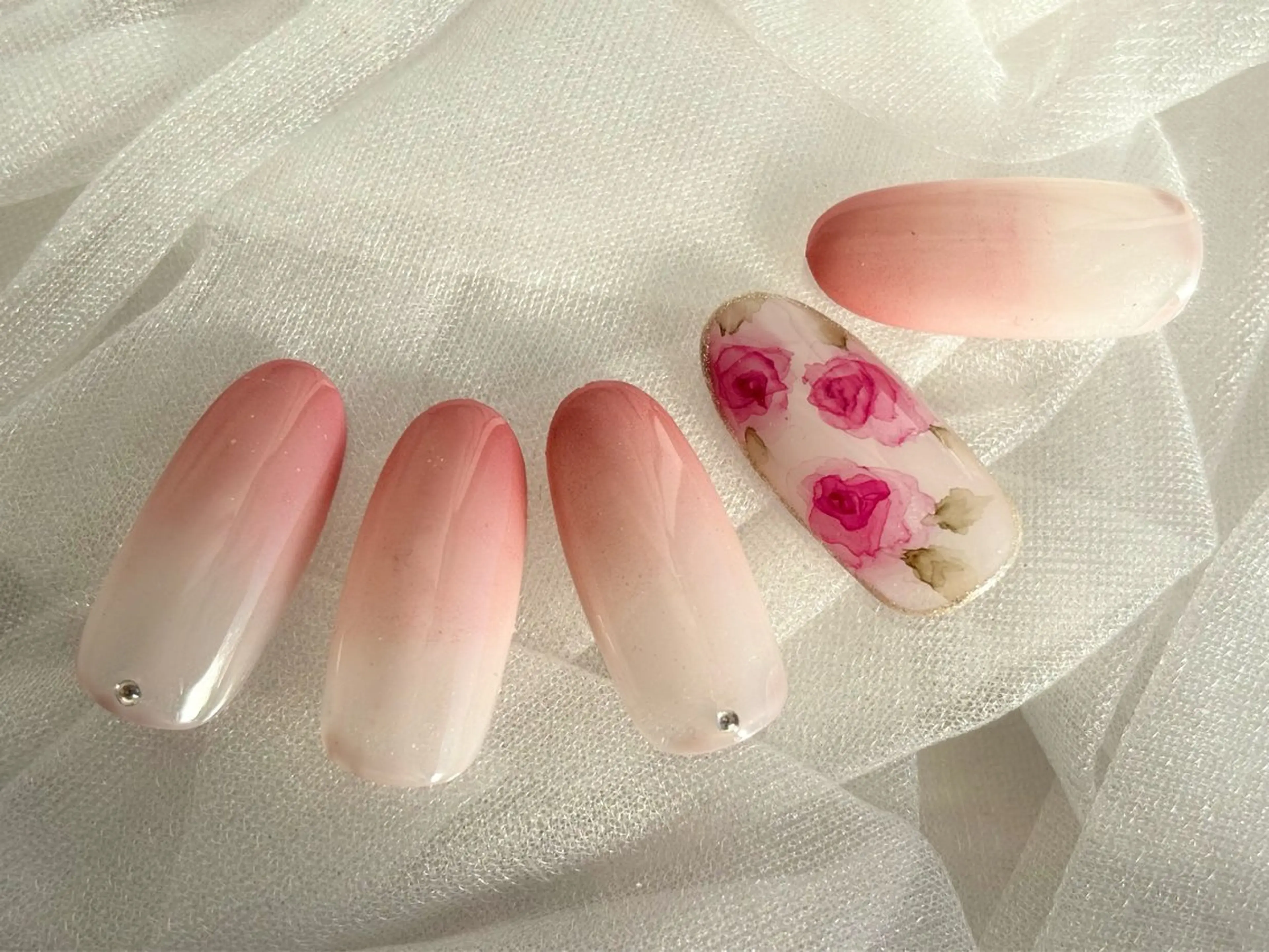 ネイル ハンドネイル Komuro Erikaのネイルデザイン