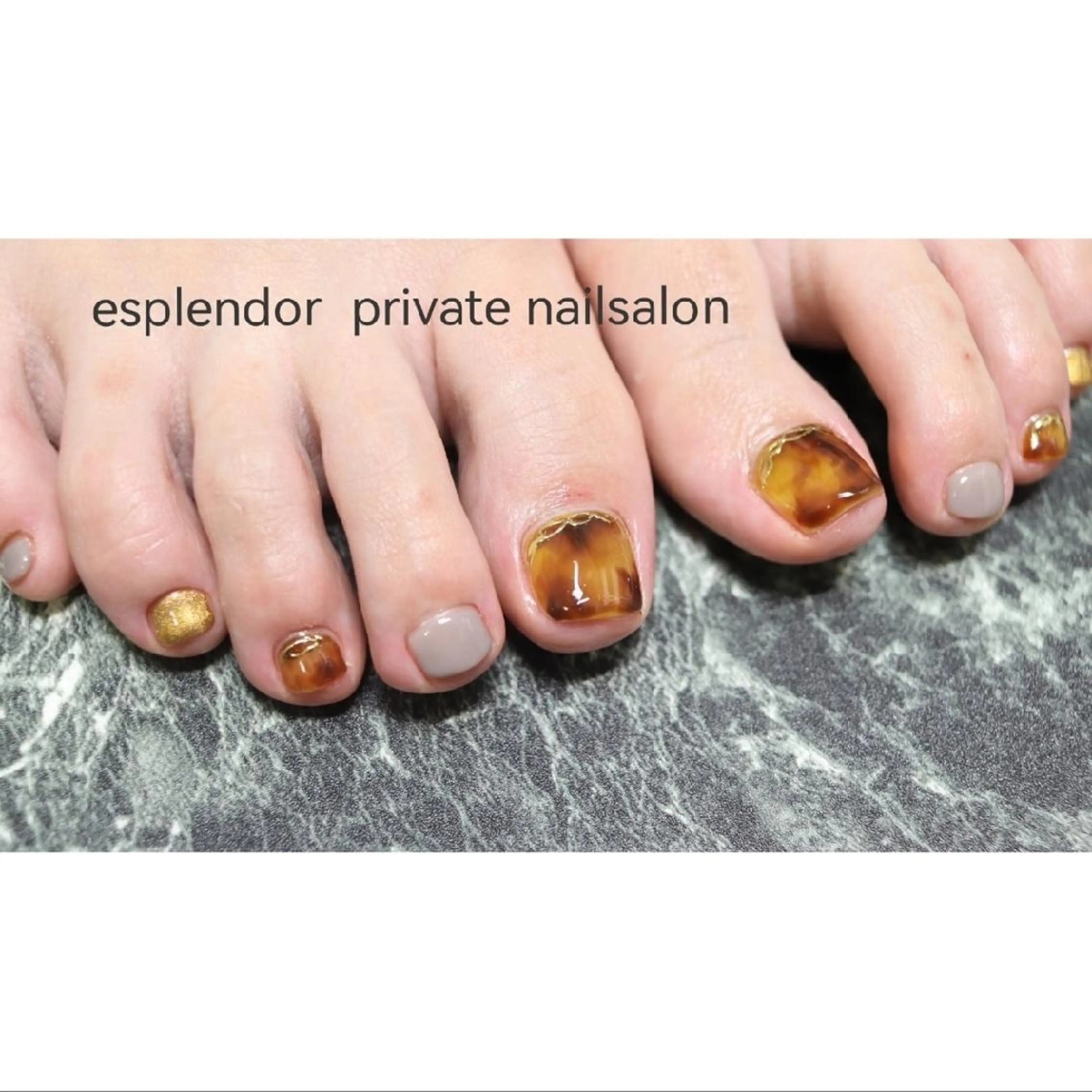ネイル べっ甲ネイル フットネイル esplendor  エスプレンドル所属・esplendor  エスプレンドルのネイルデザイン