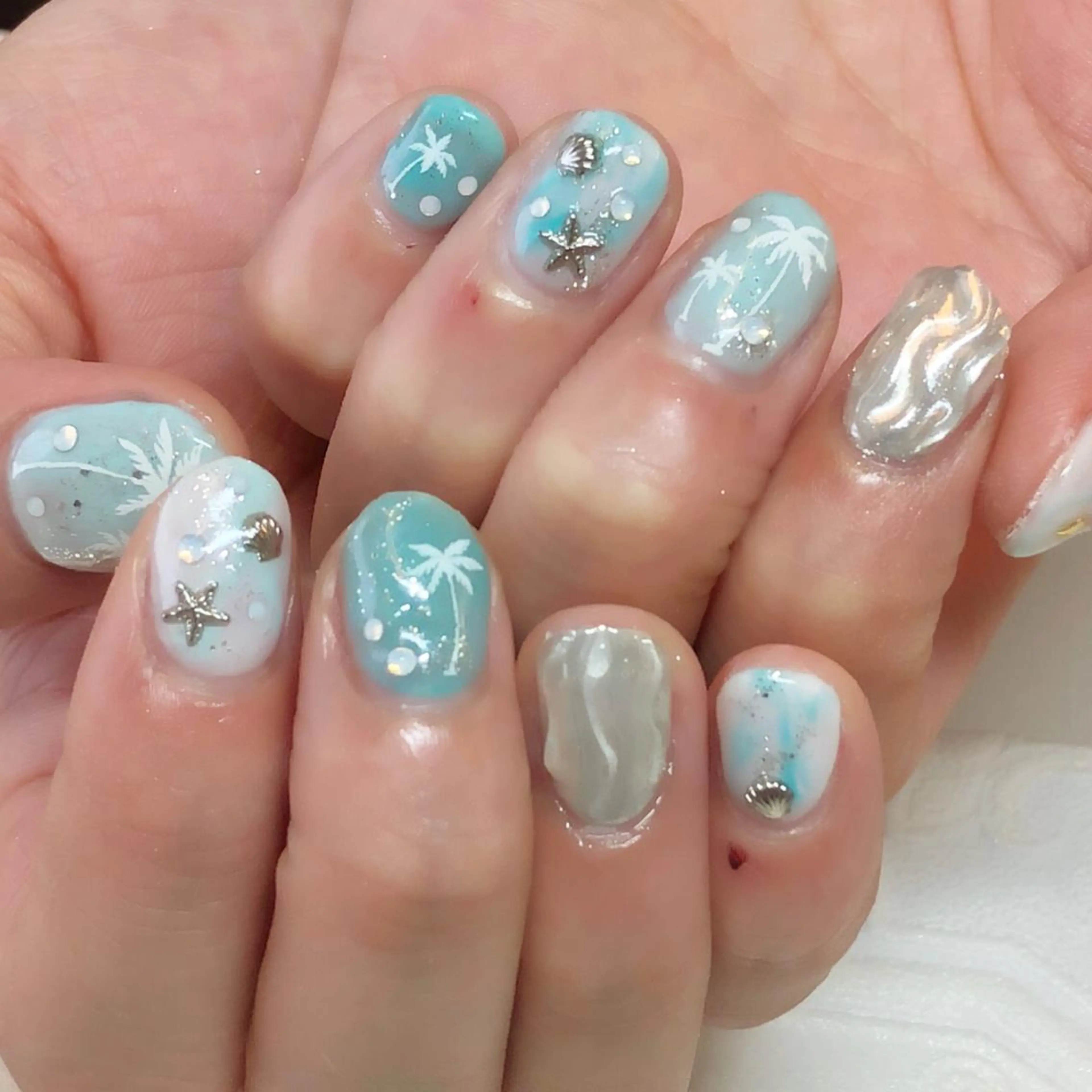 ネイル ジェルネイル KIREIE NAILSのネイルデザイン