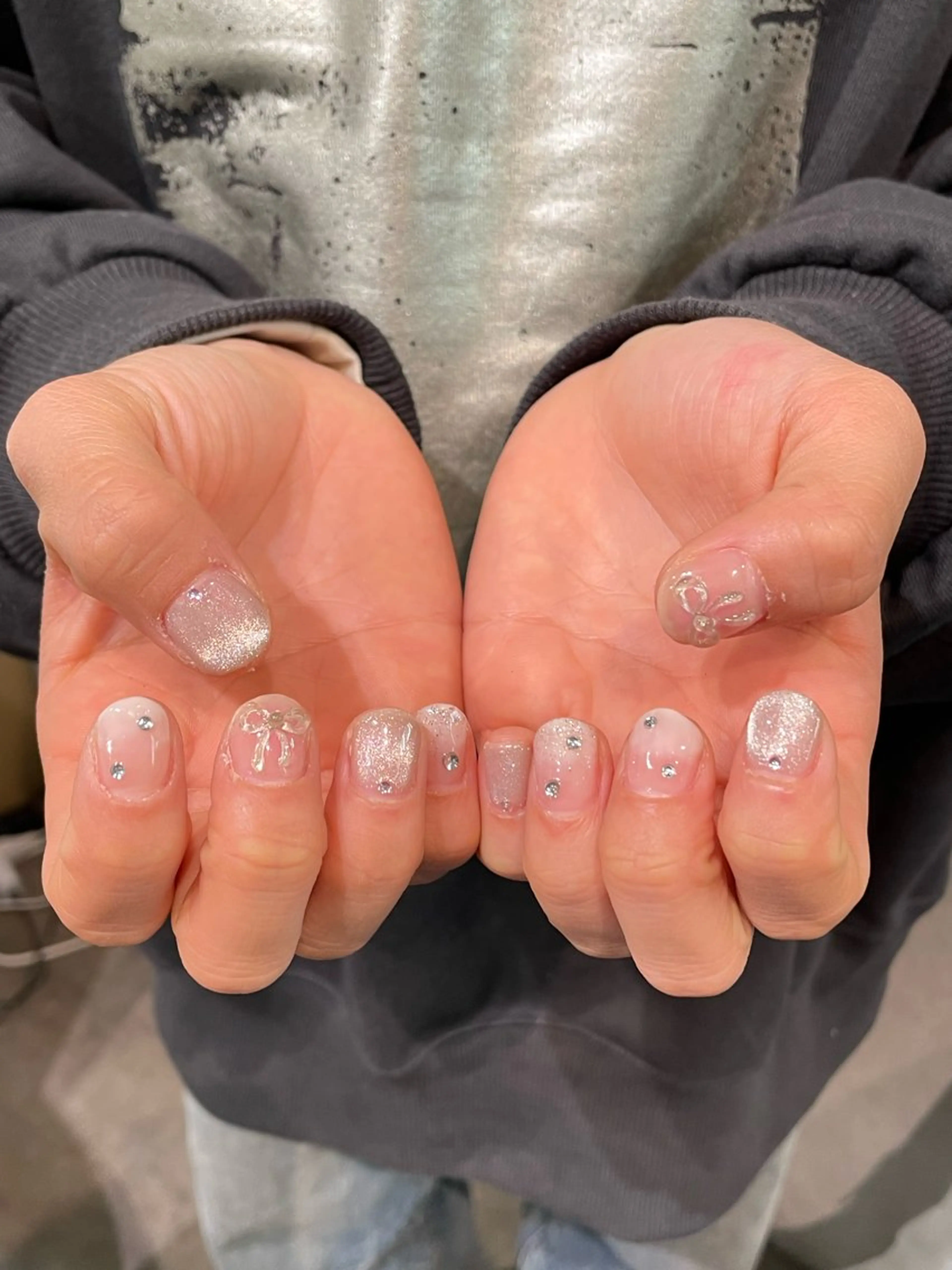 ネイル ワンホンネイル ハンドネイル ナチュラル透明感🌱 小山美樹子のヘアスタイル