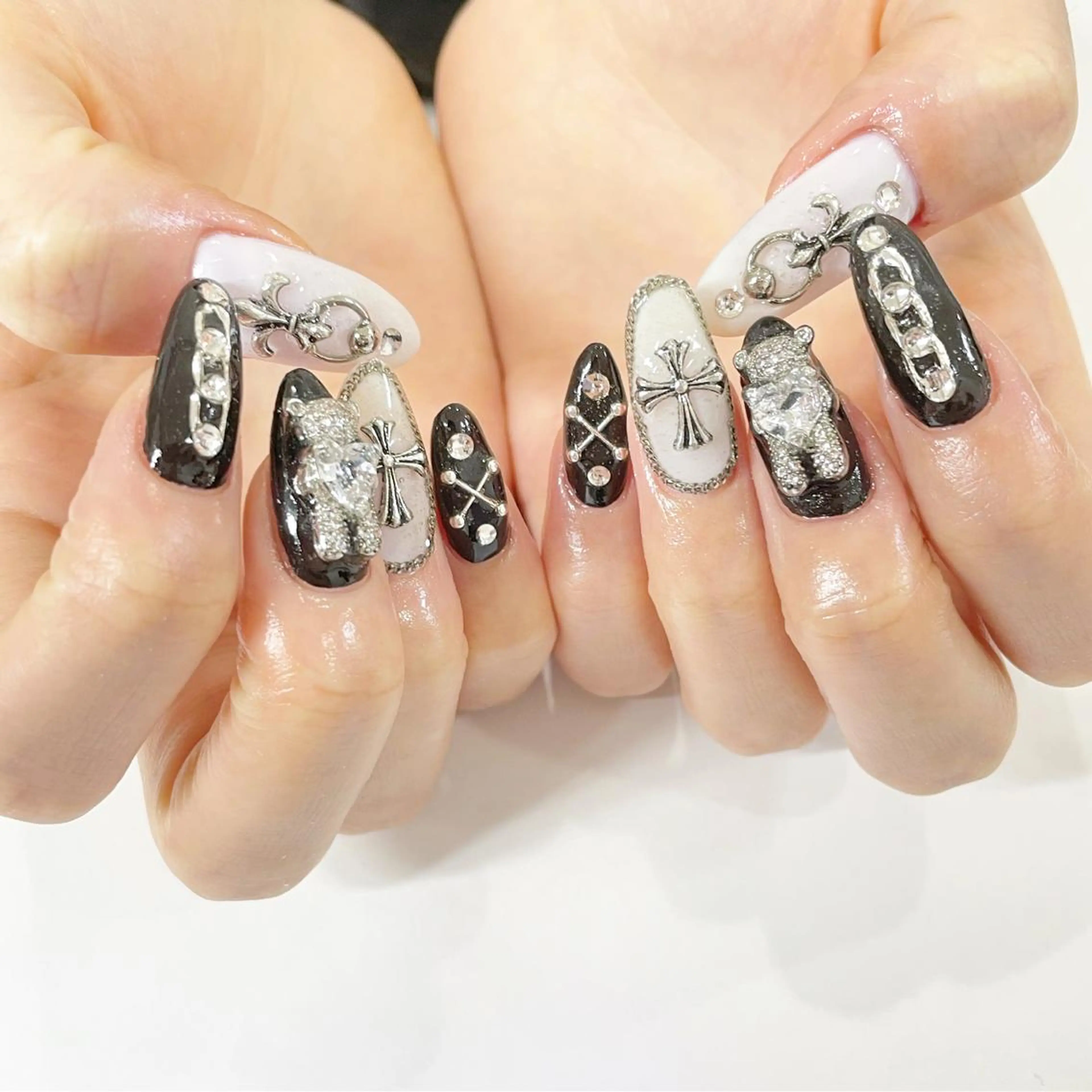 ネイル ハンドネイル Minami 🍓のネイルデザイン