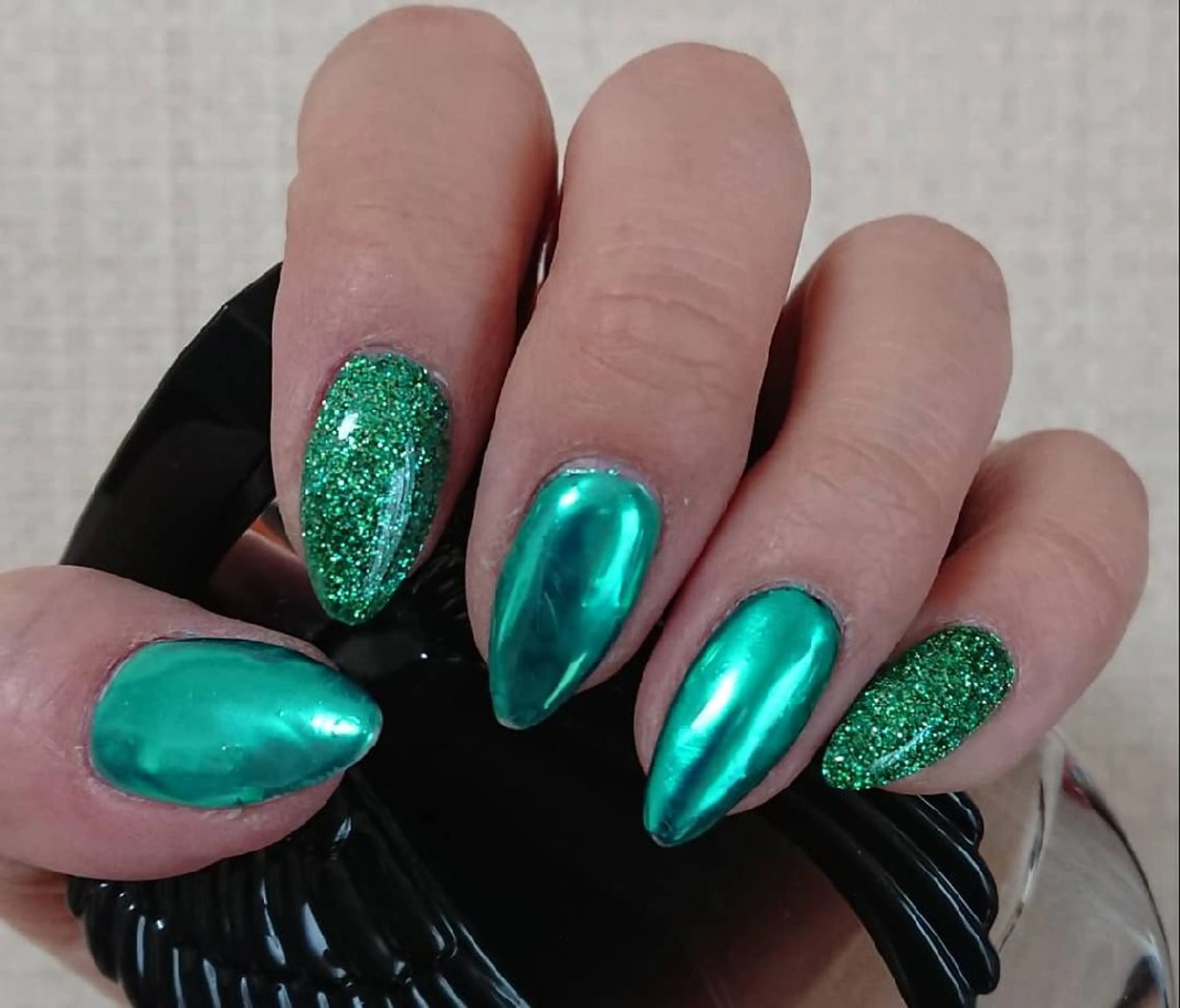 ネイル ミラーネイル ハンドネイル Lilith Nailのネイルデザイン