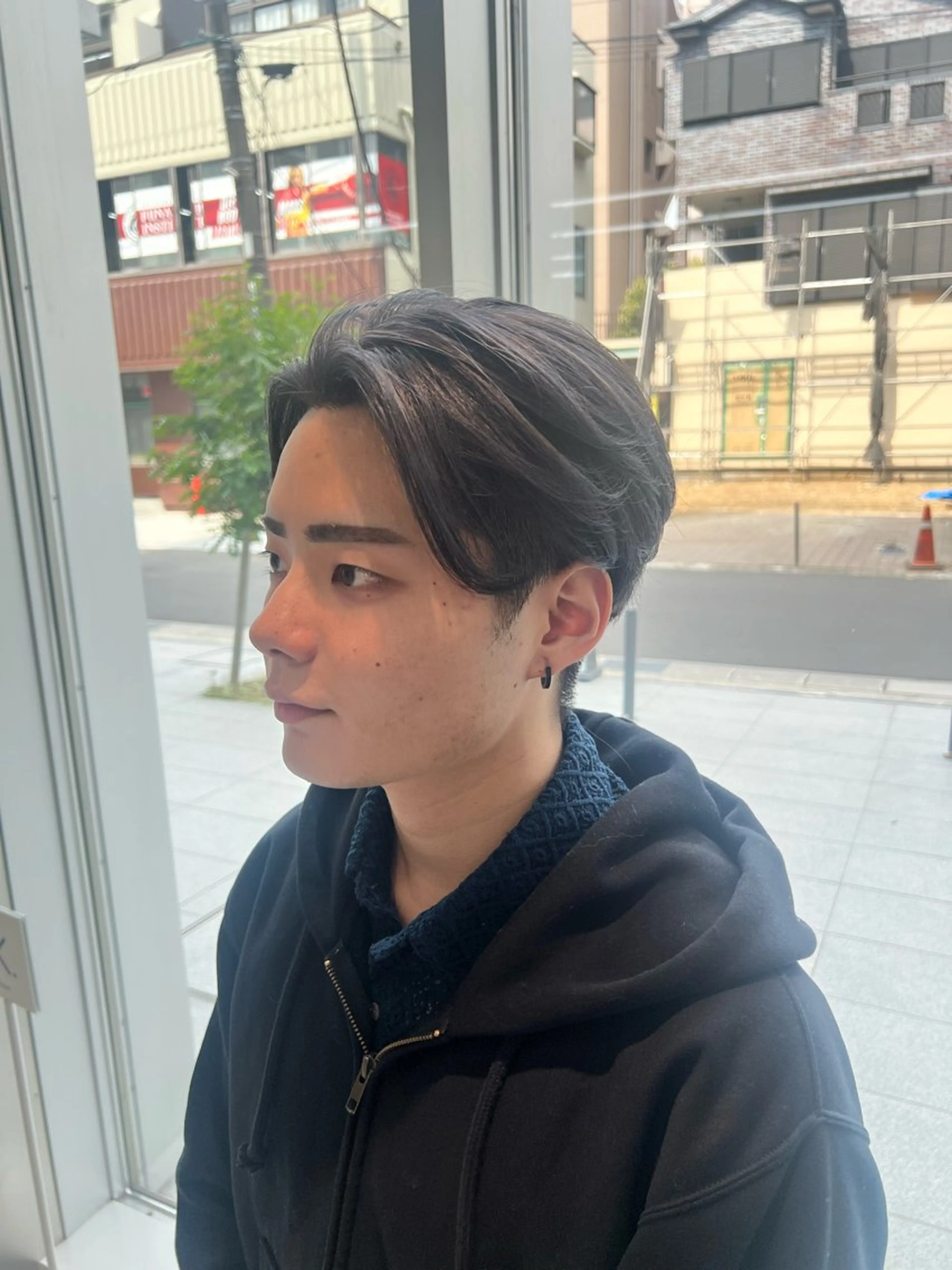 カラー メンズ 黒髪 ブルーカラー ブルーブラック カット ヘアカラー 吉沢遣人/レイヤー 艶カラー/パーマのヘアスタイル