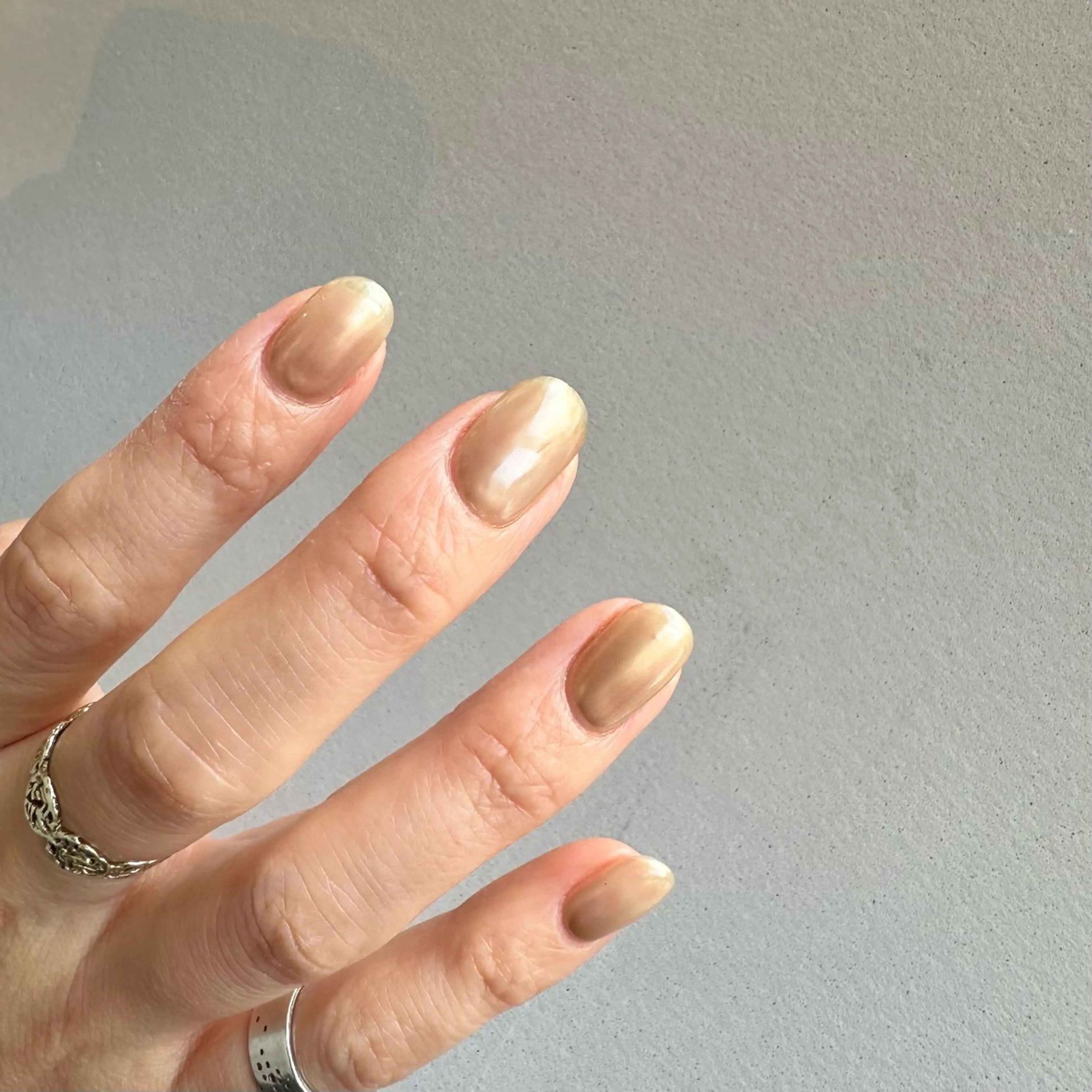 ミラーネイル　オフありの写真