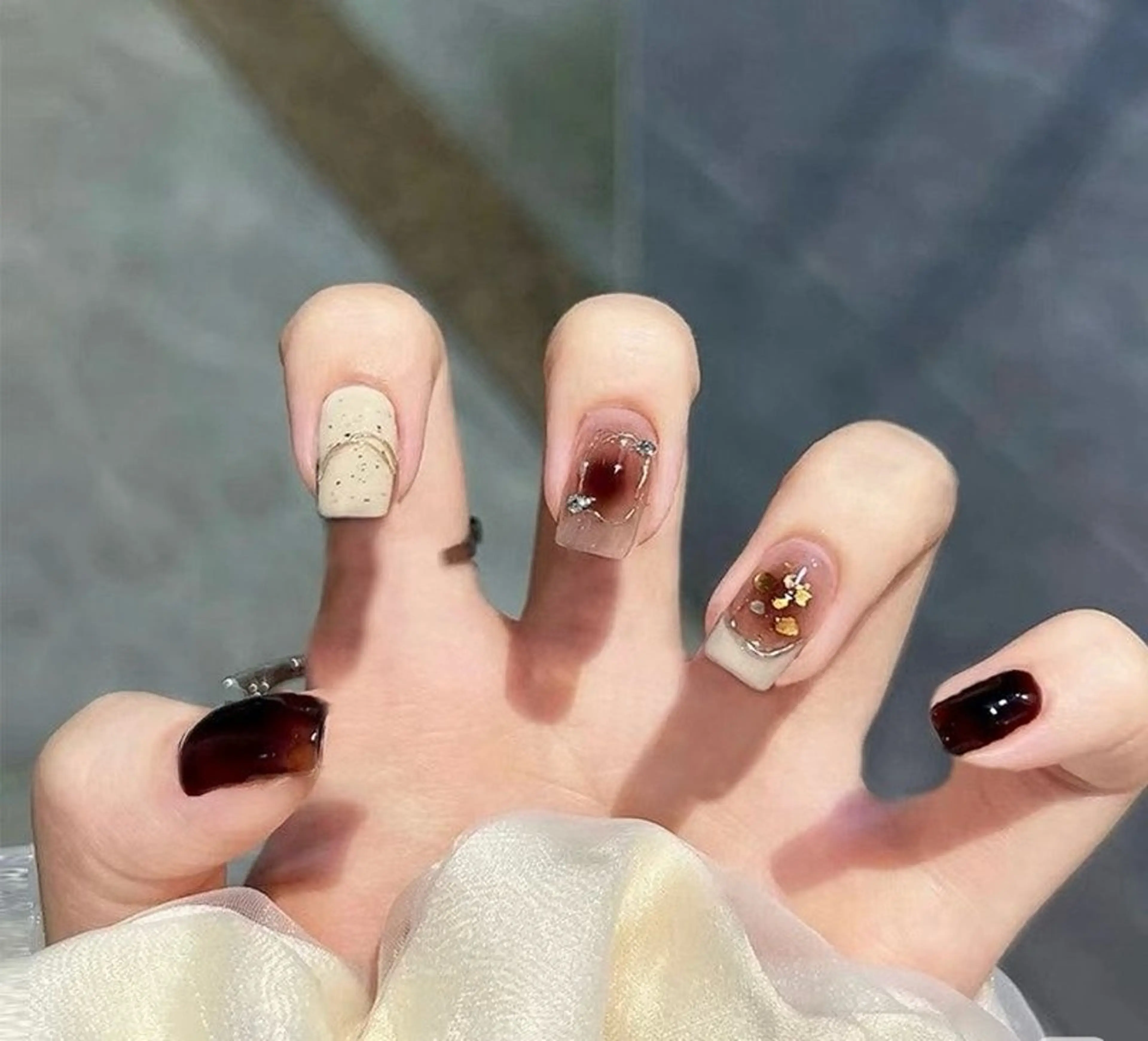 ネイル ハンドネイル ハンドケア BEAUTY NAIL SALON所属・beautynail Emiのネイルデザイン