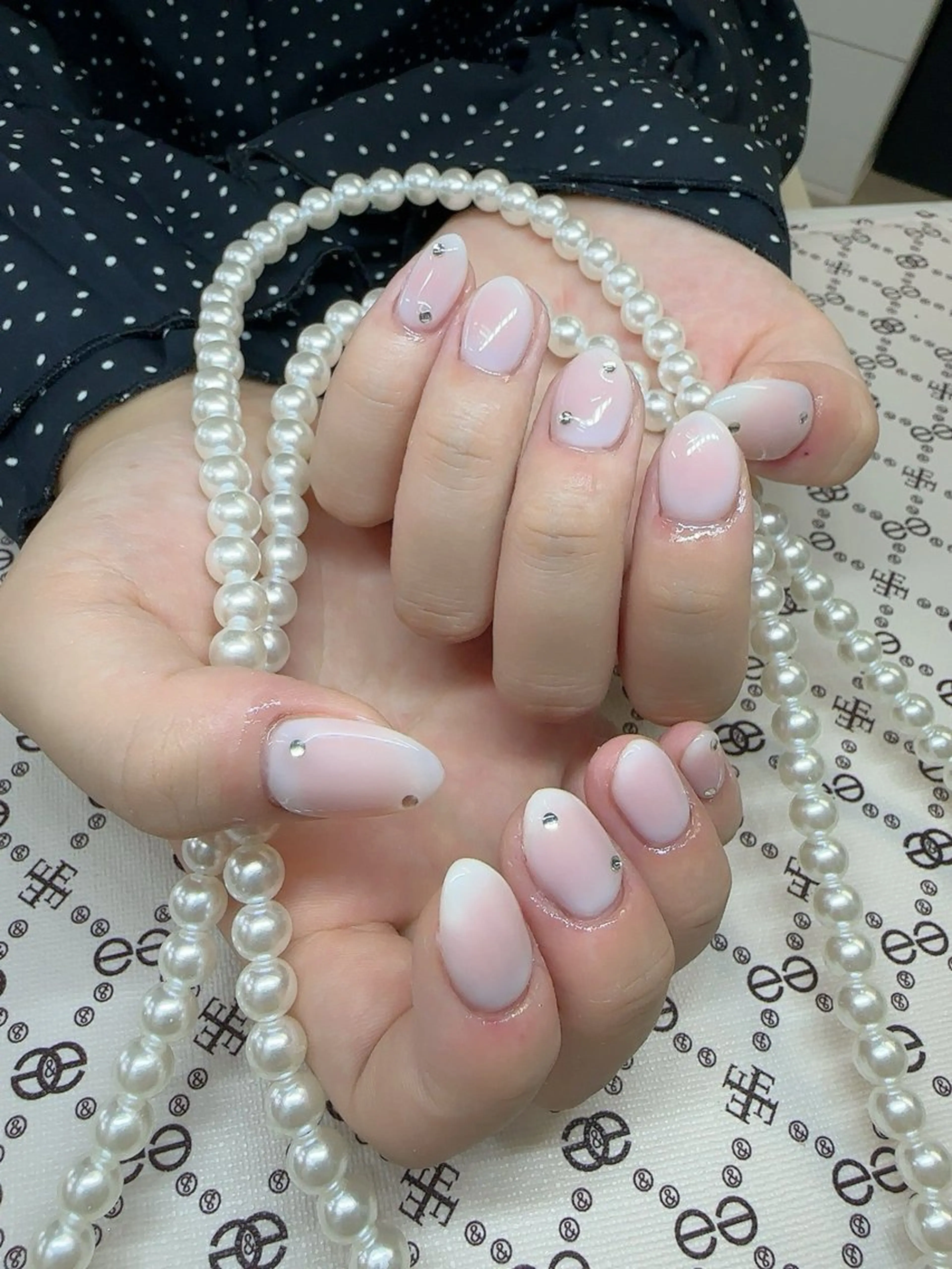 ネイル ハンドネイル VIVIAN リサのネイルデザイン