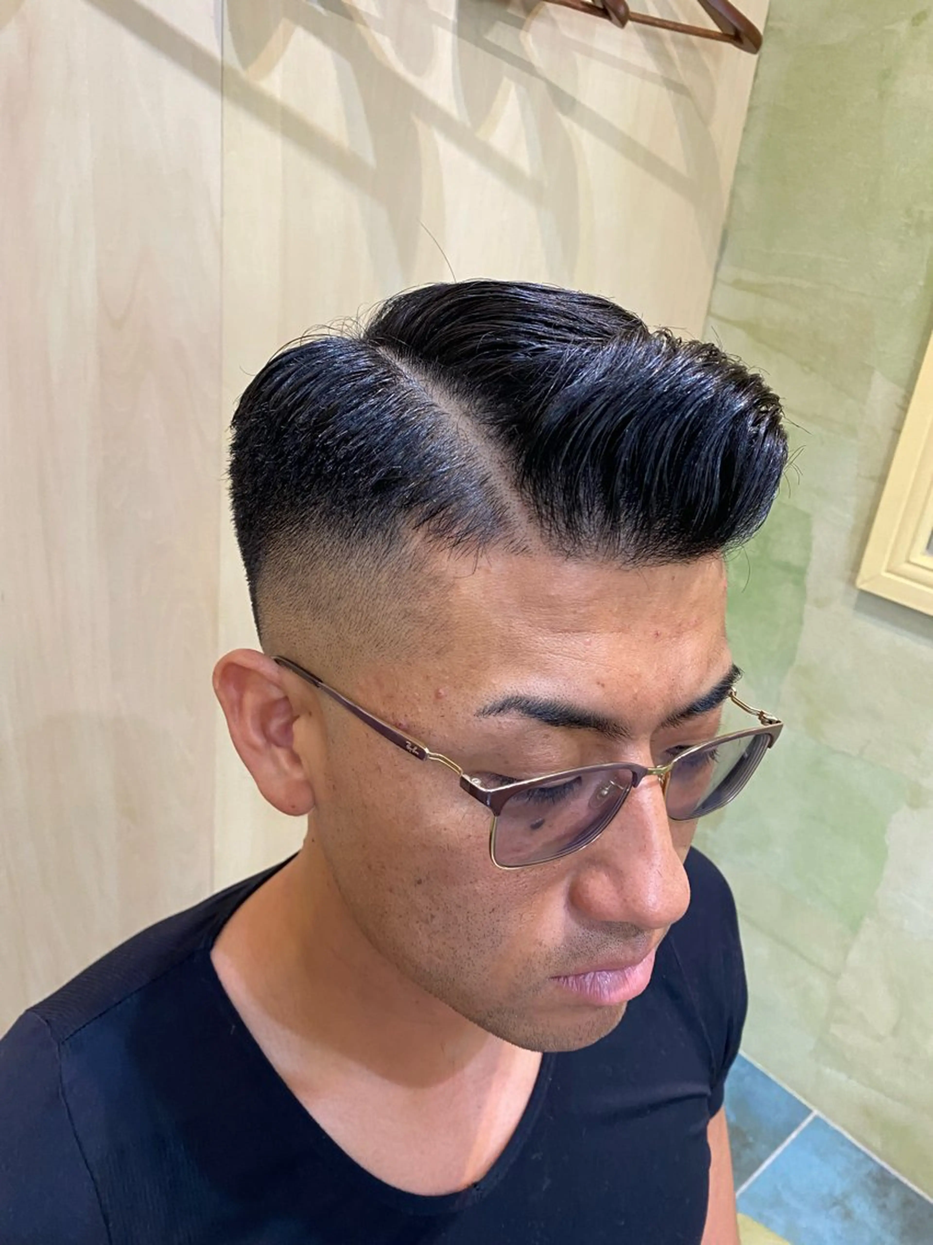 ショート メンズ フェードカット 七三 スキンフェード メンズカット/パーマ 福島区SOSOのヘアスタイル