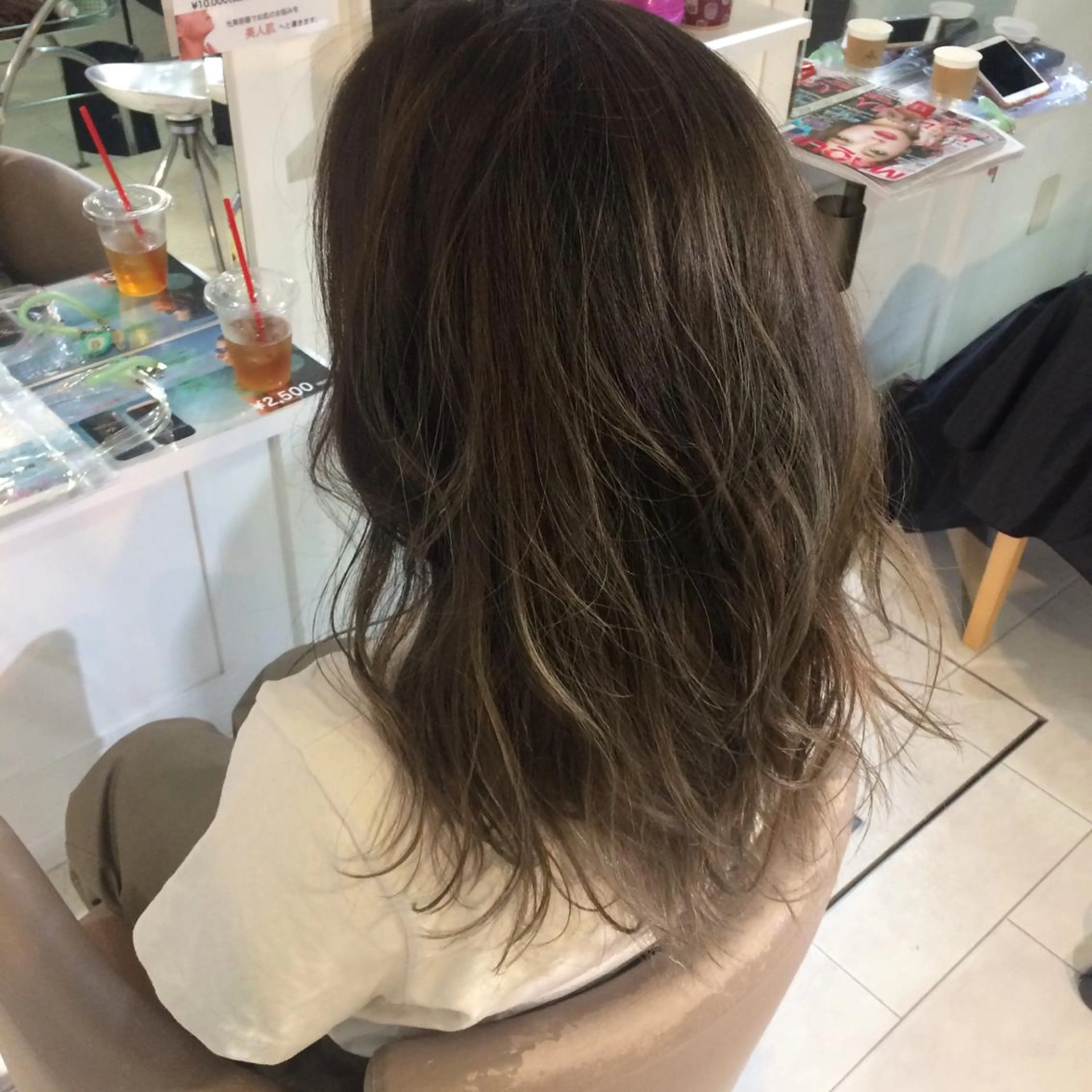 セミロング ハイライト モテ髪支持率NO.1 KENJIROのヘアスタイル