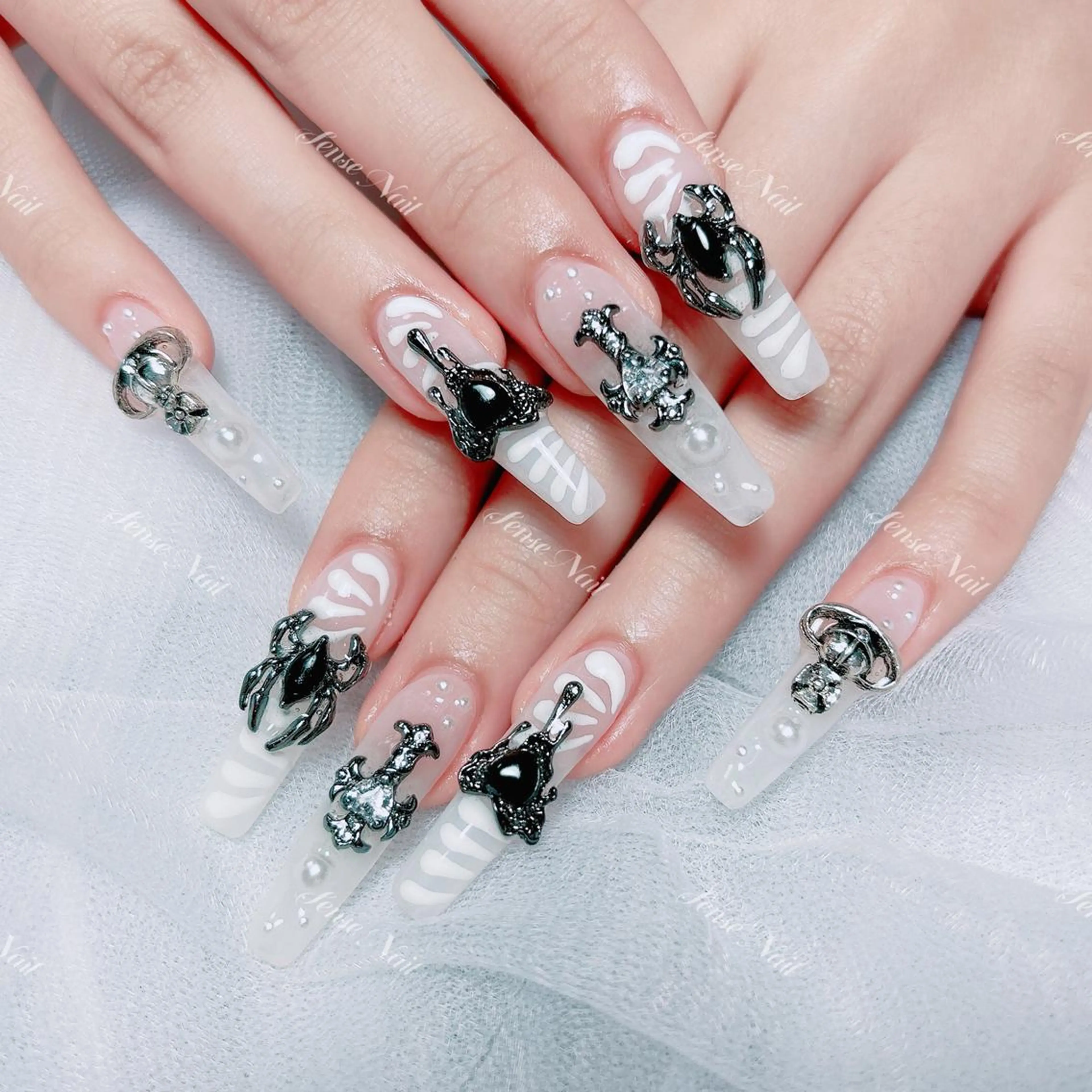 ネイル ハンドネイル ハンドケア Feinn Ink💕のネイルデザイン