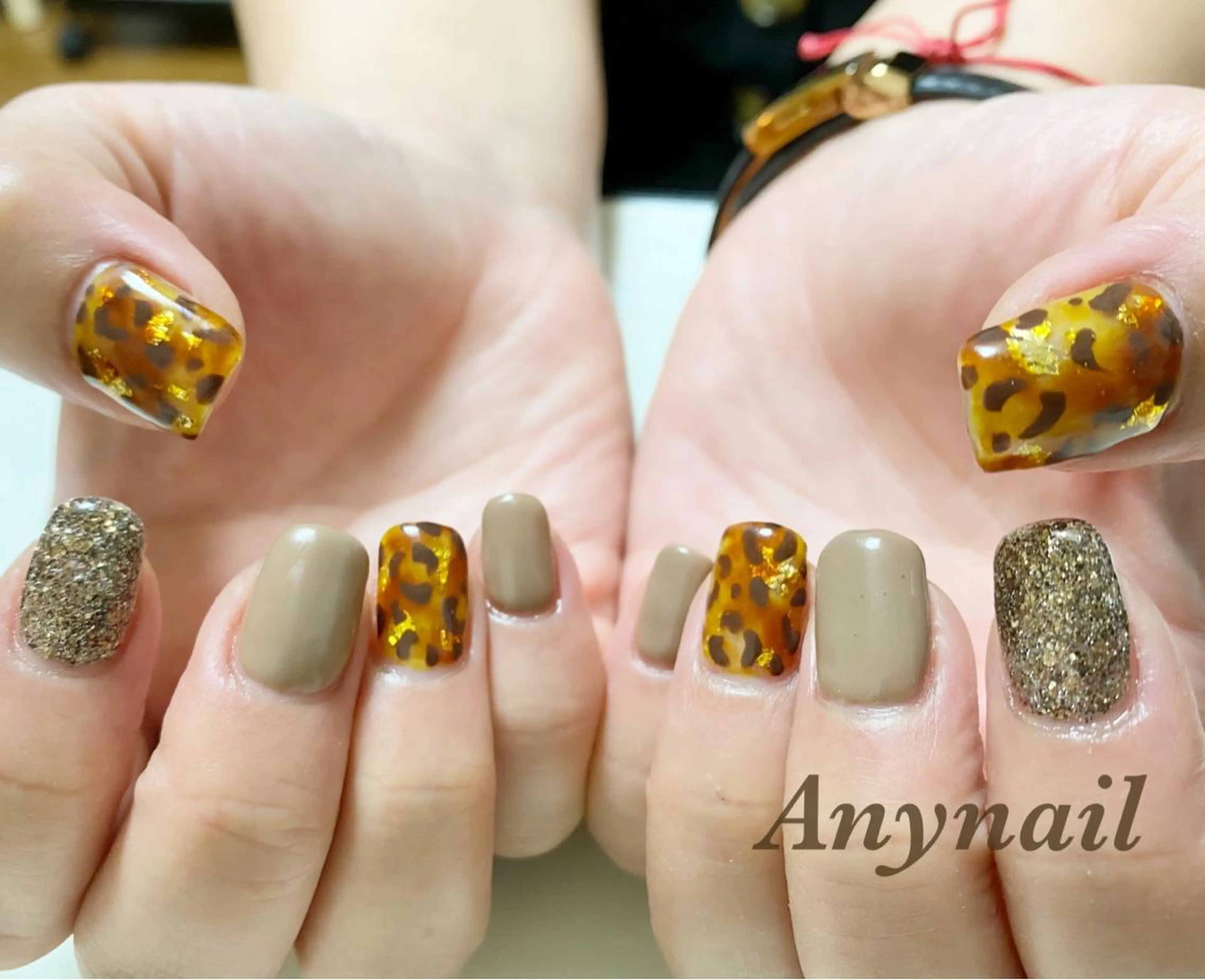 ネイル アニマル柄 べっ甲ネイル ブルー ハンドネイル 岩澤 恵子のネイルデザイン