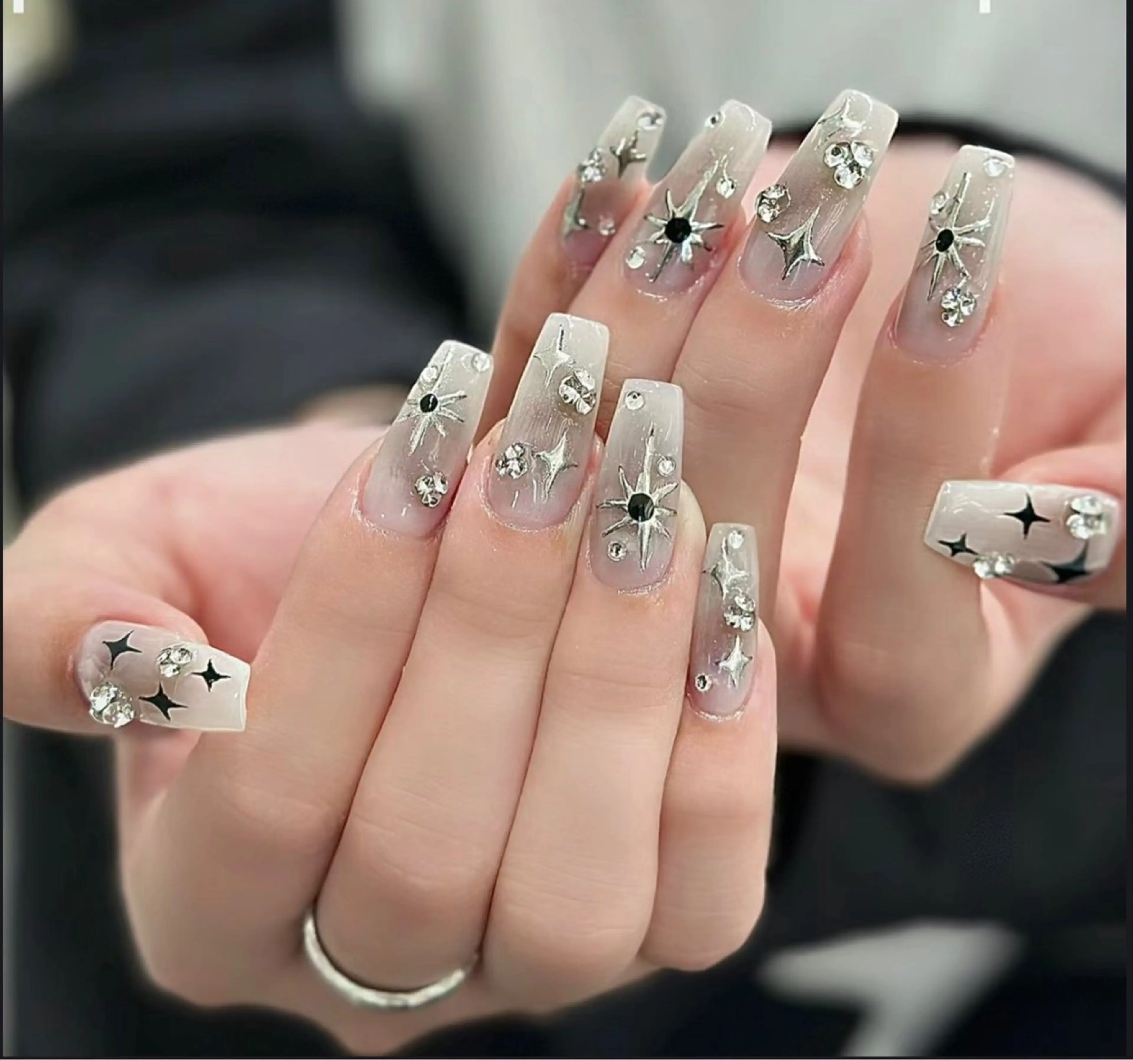 ネイル ハンドネイル ハンドケア 🍑 momo_nailのネイルデザイン