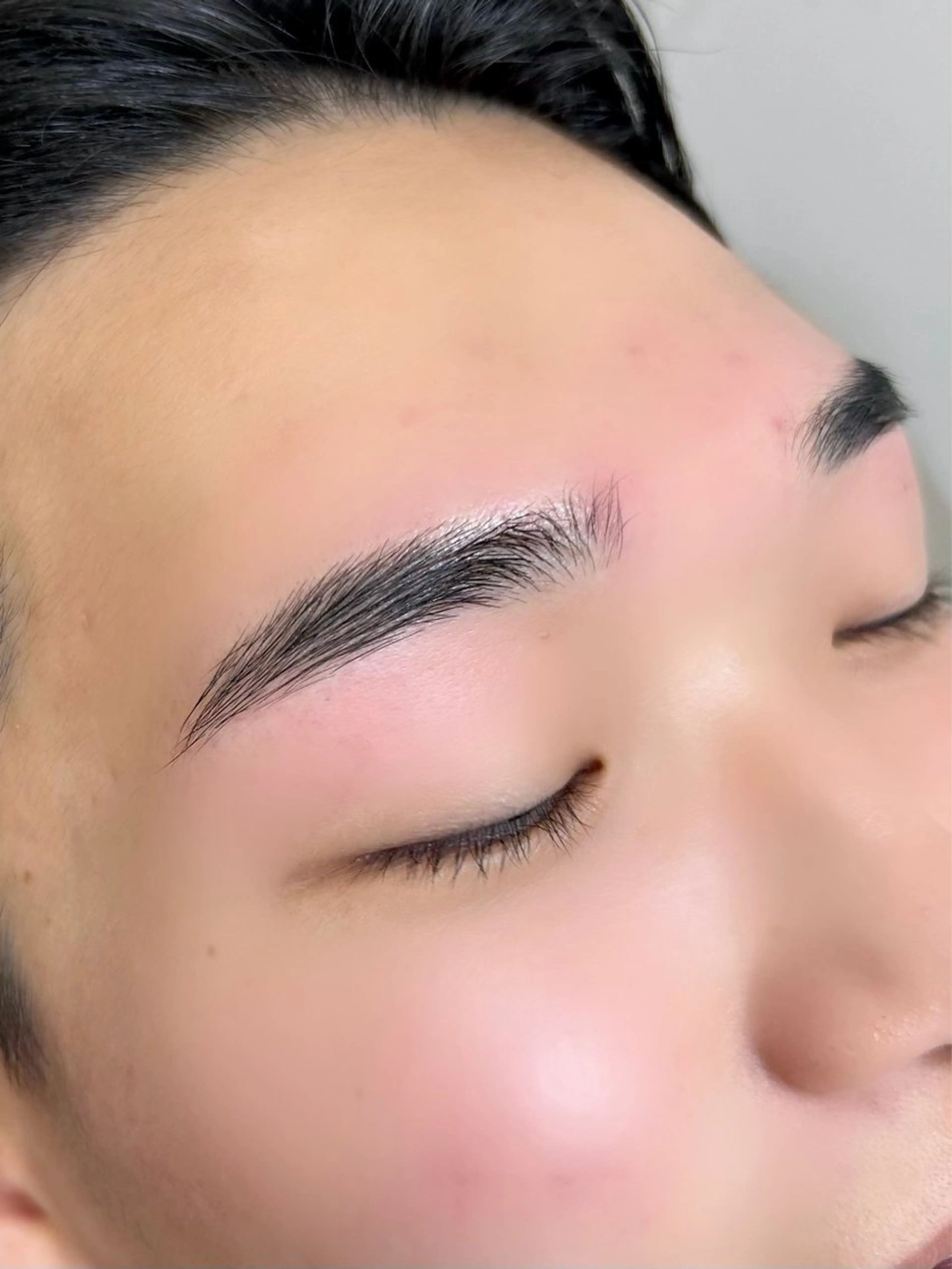 メンズ アイブロウ ワックス脱毛 眉カット その他(アイブロウ) hu.所属・hu. Lunaの眉毛・アイブロウイメージ