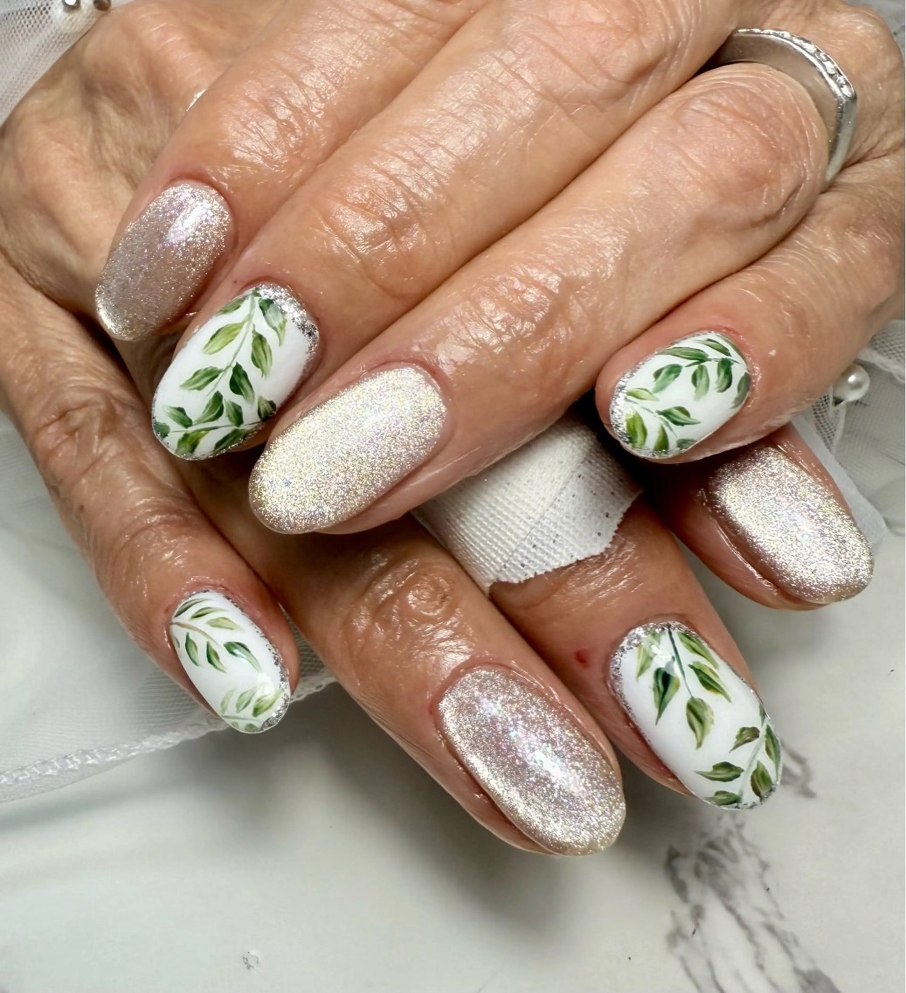 ネイル アートネイル フレンチネイル ガラスフレンチ 氷ネイル・うるうるネイル キラキラネイル M.N_ nailのネイルデザイン