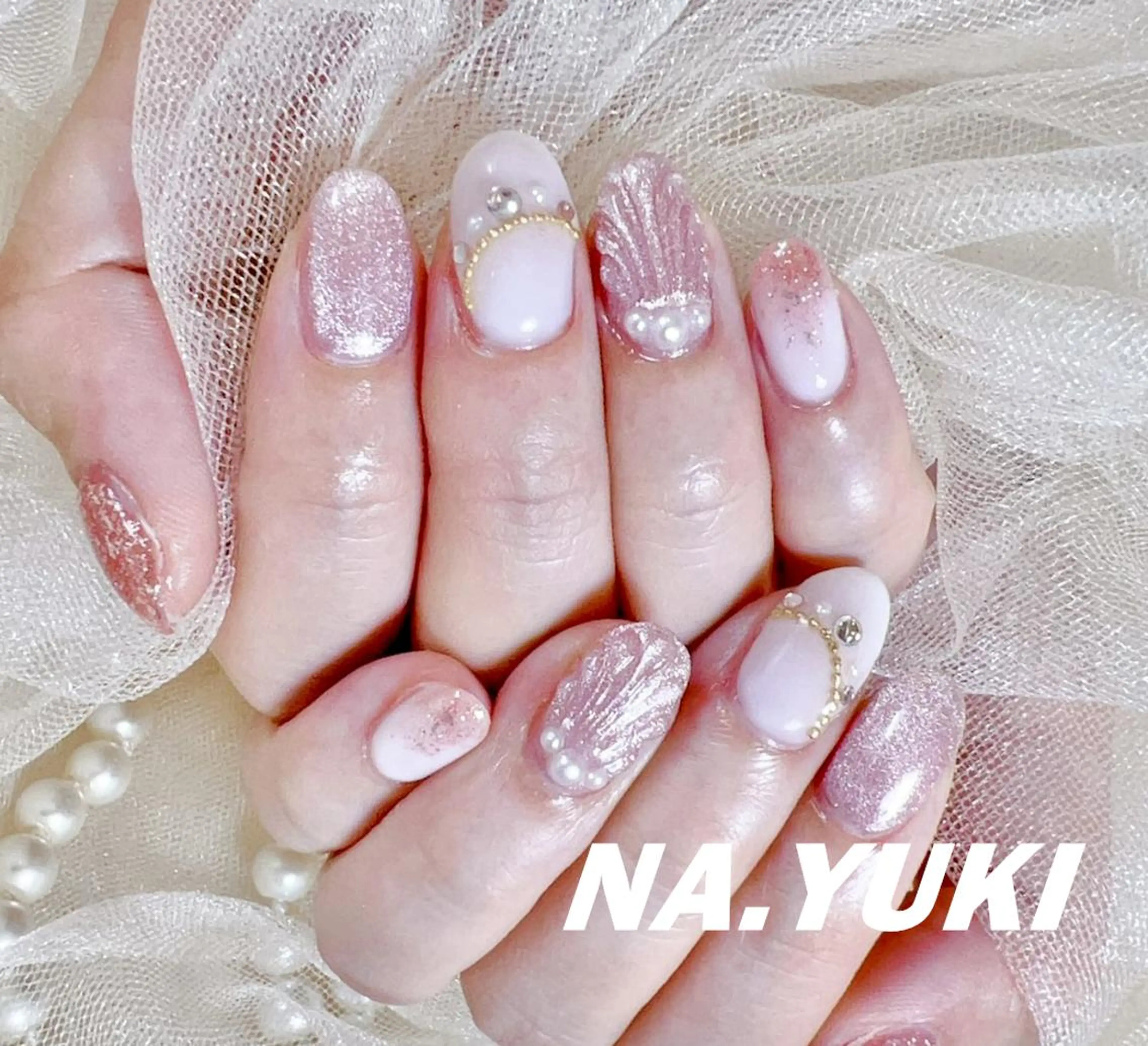 ネイル ハンドネイル ハンドケア 🌷 Mooning 🌷のネイルデザイン