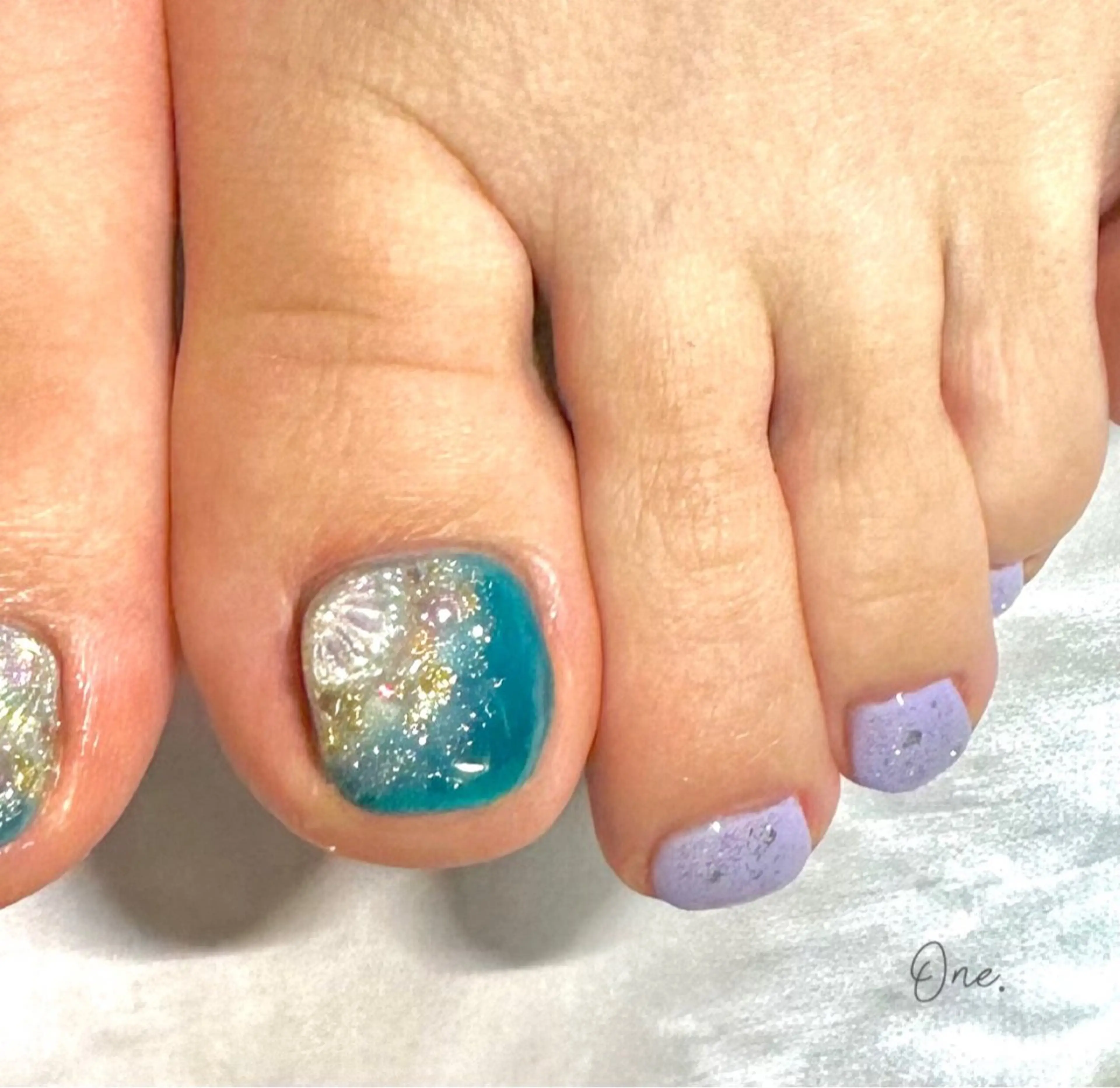 ネイル フットネイル 田中 愛未のネイルデザイン