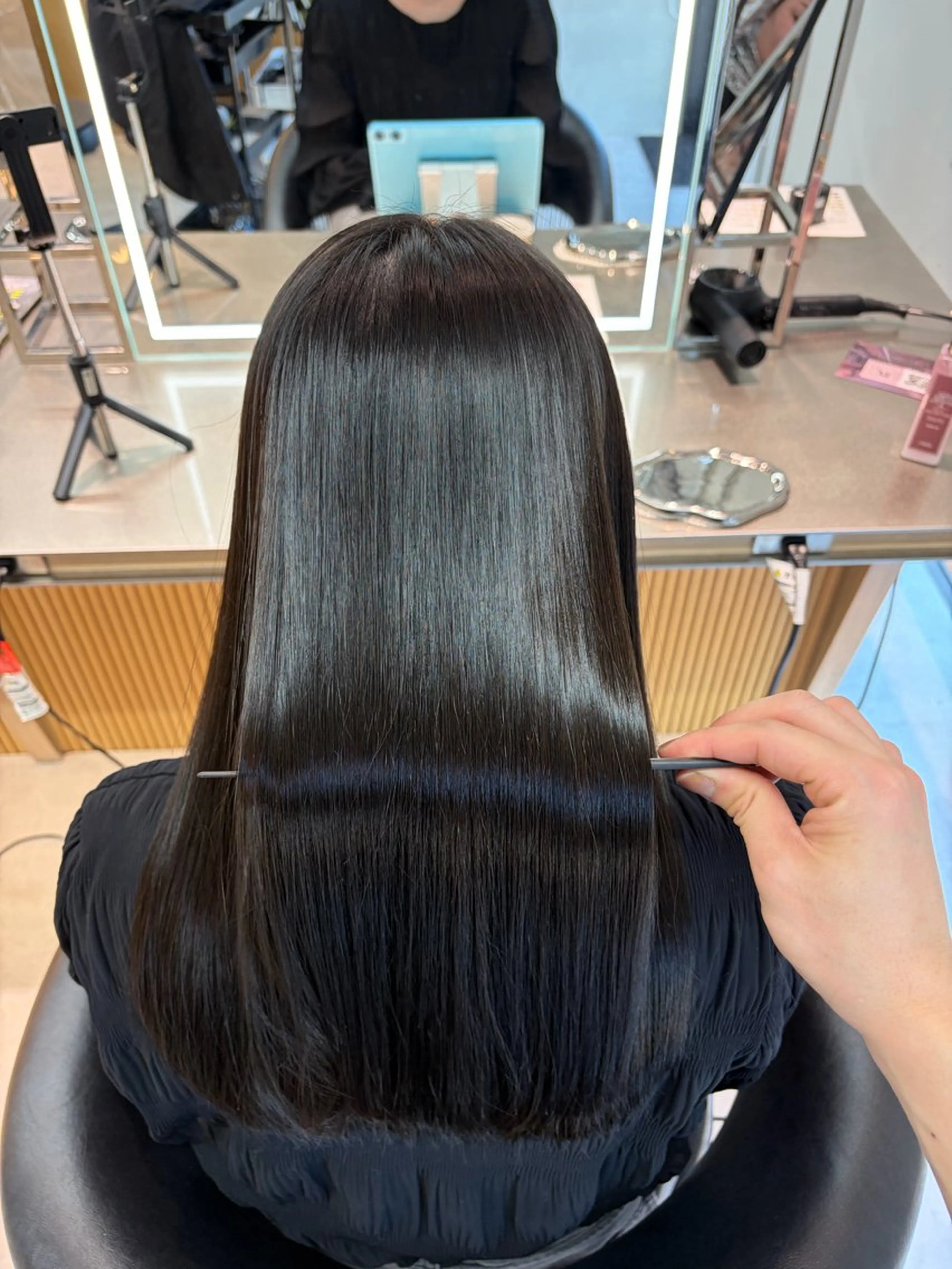 ミディアム カラー ヘアアレンジ ベージュカラー ブリーチ 透明感カラー ブリーチなしカラー 髪質改善 【博多髪質改善】 吉村　清志のヘアスタイル