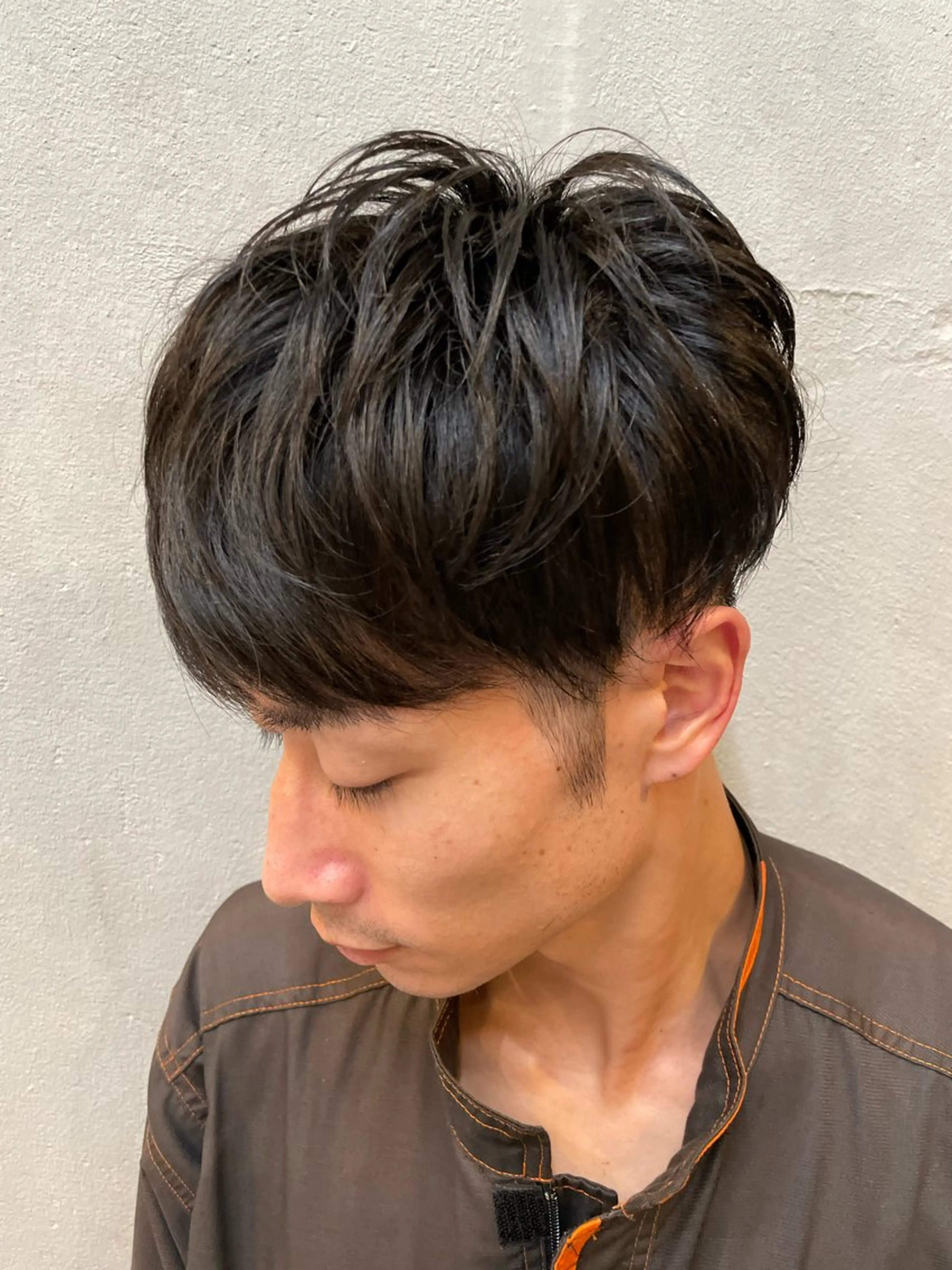ミディアム メンズ ミディアムパーマ マッシュ メンズパーマ 穐田 航のヘアスタイル