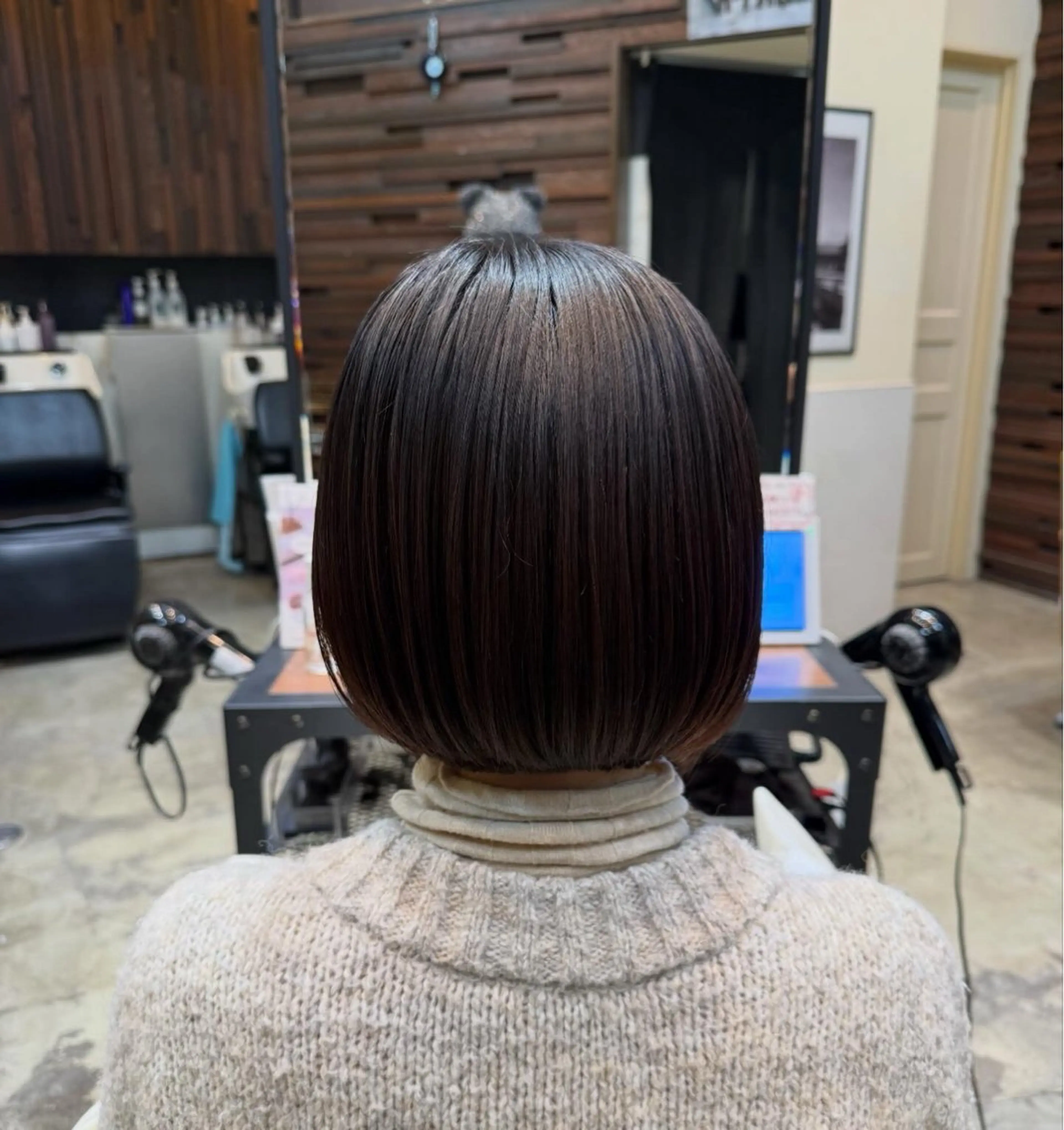 ショート カット 小野 希奈のヘアスタイル