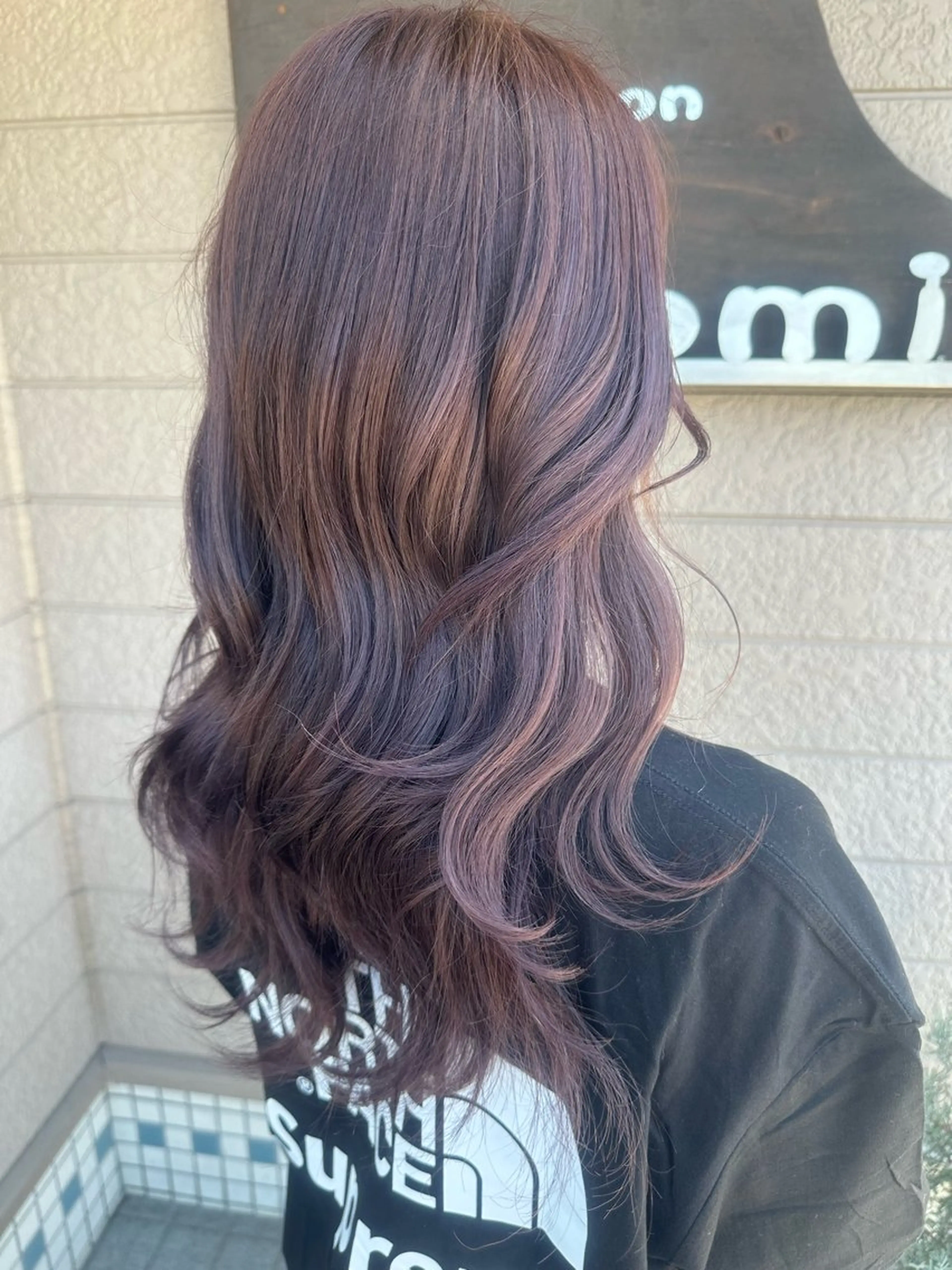 ロング カラー ベージュカラー 透明感カラー ピンクカラー beautySalon Kokomi所属・きくだ えれなのヘアスタイル