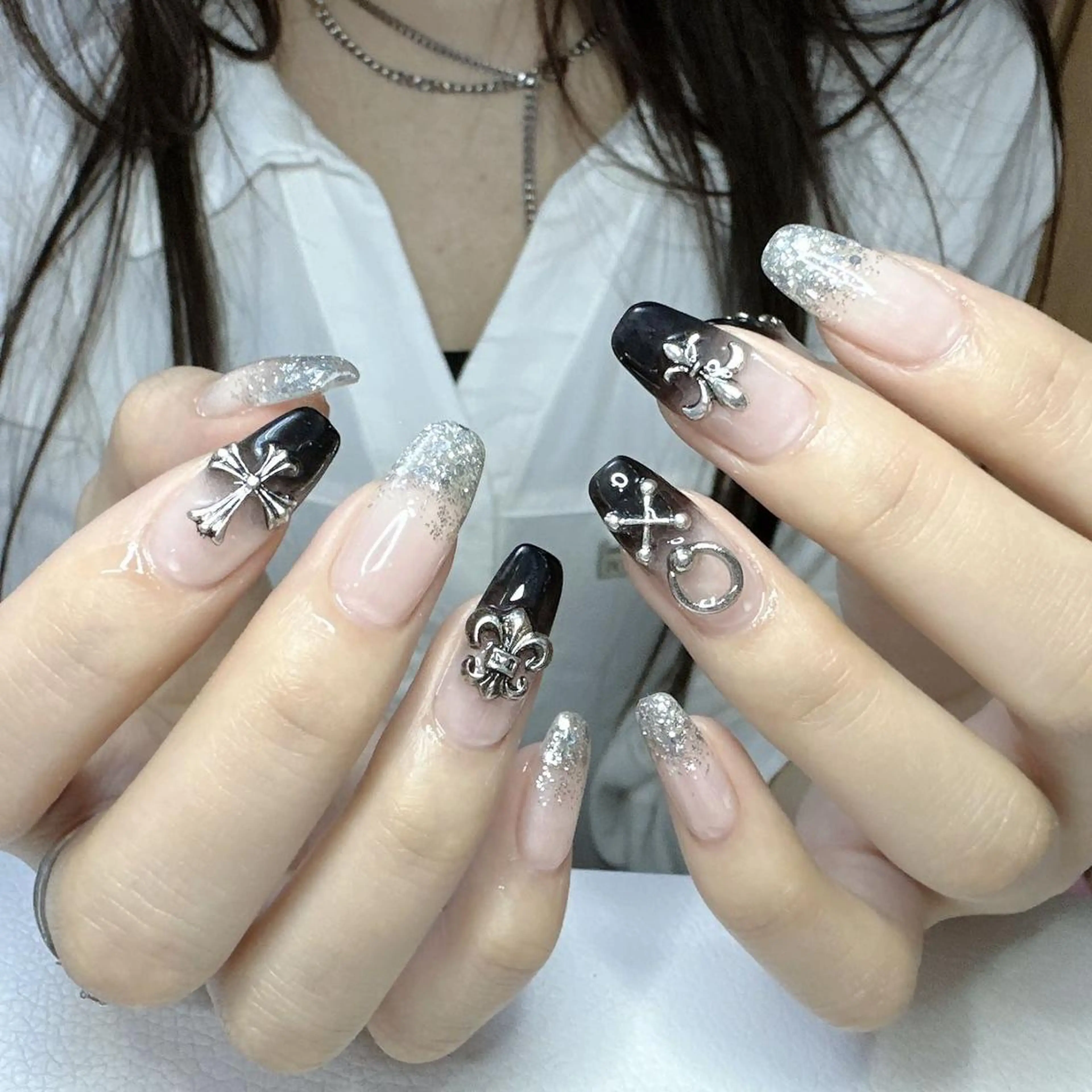 ネイル Queens テイのネイルデザイン