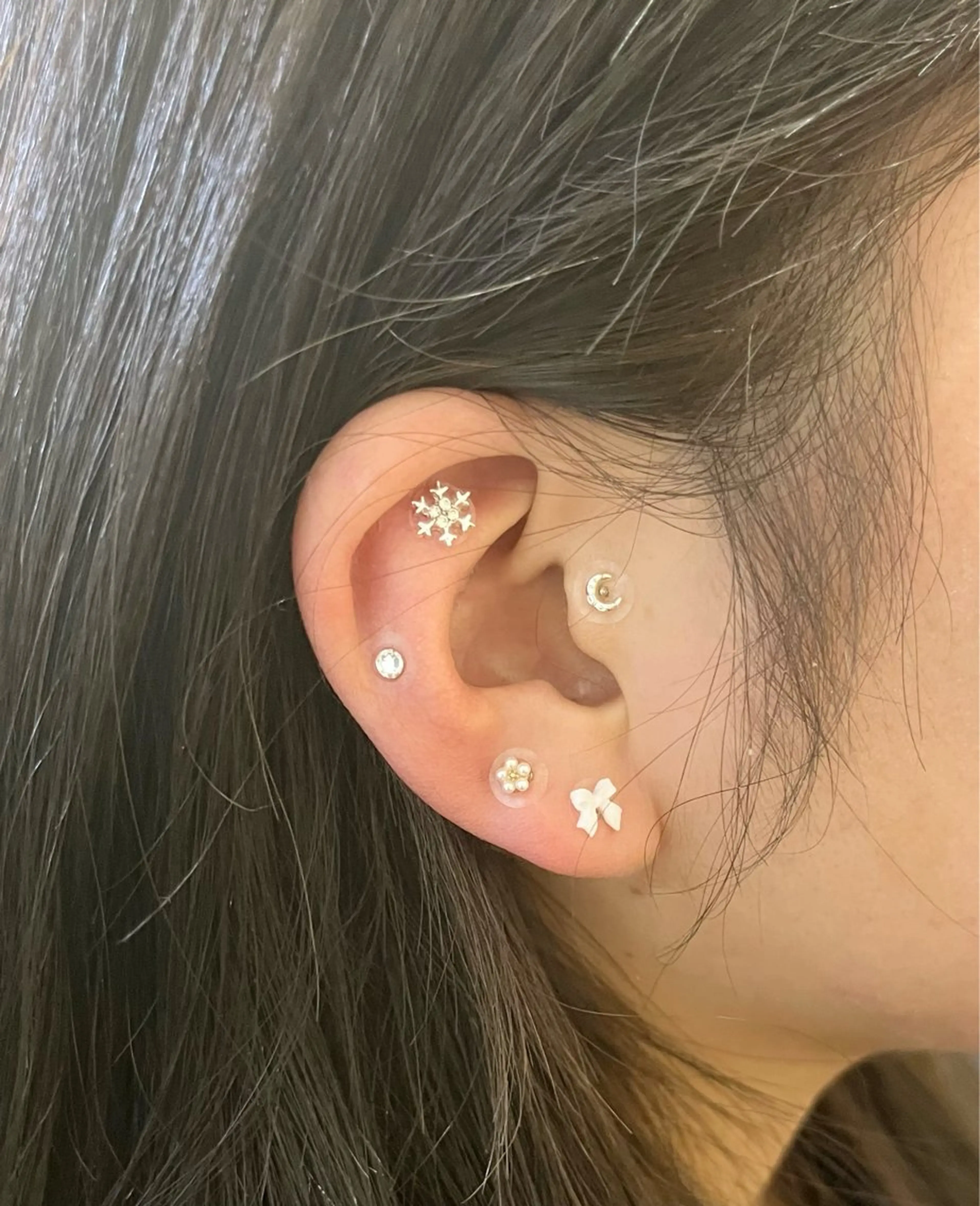 𝑟𝑖𝑛𝑎🤍 耳つぼ&マツエクのマツエク・マツパデザイン