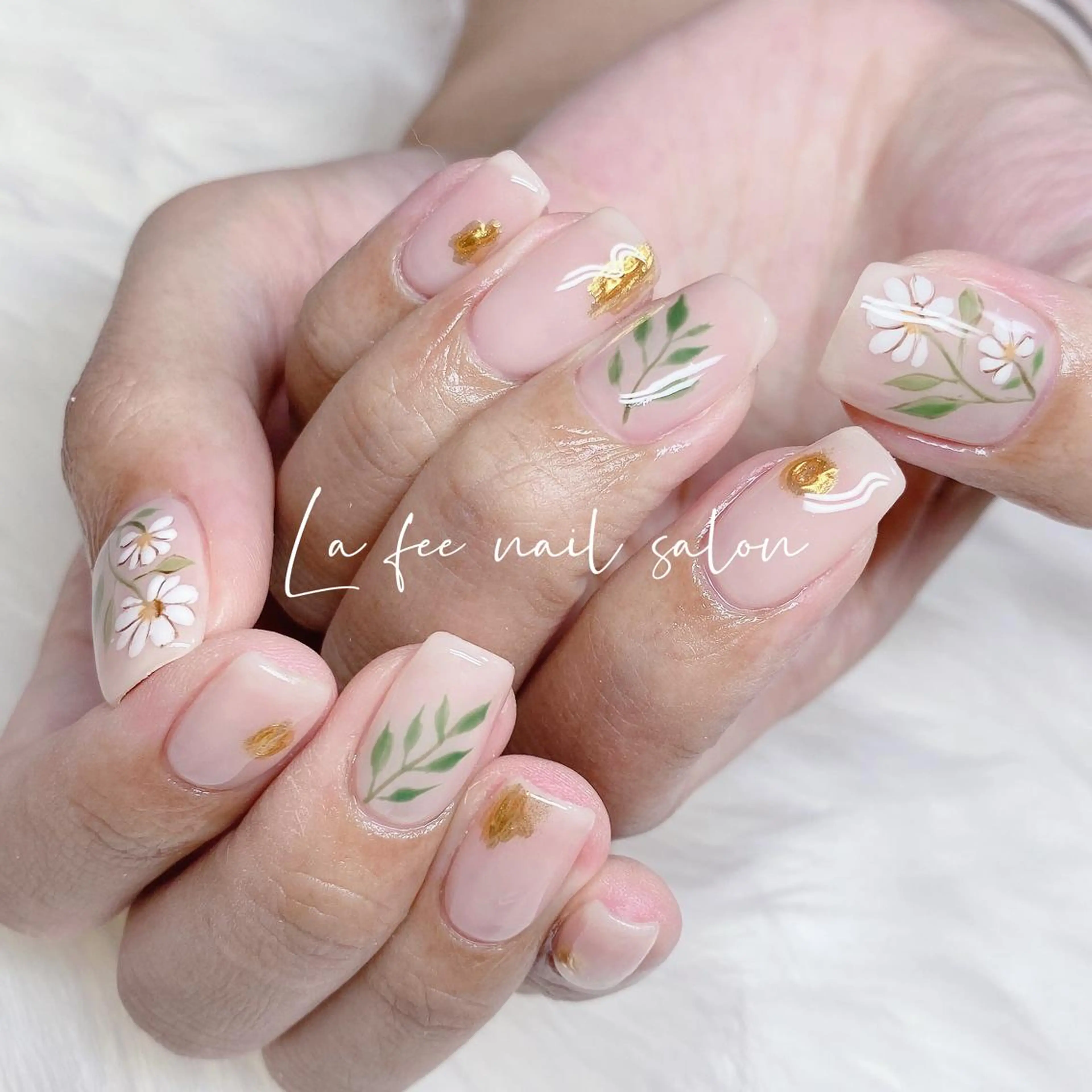 ネイル ハンドネイル ハンドケア La feeのネイルデザイン