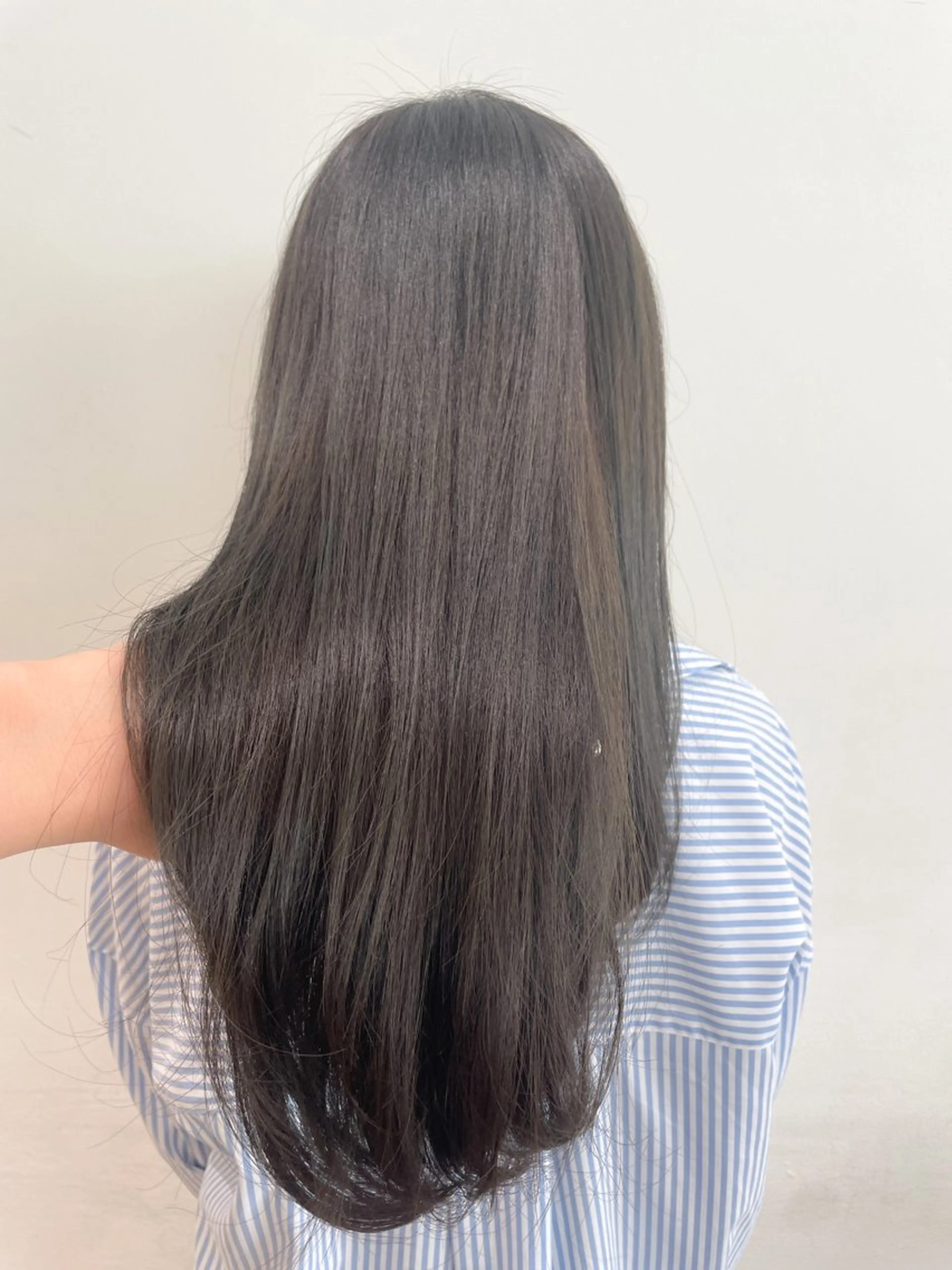 カラー 市吉 杏奈のヘアスタイル