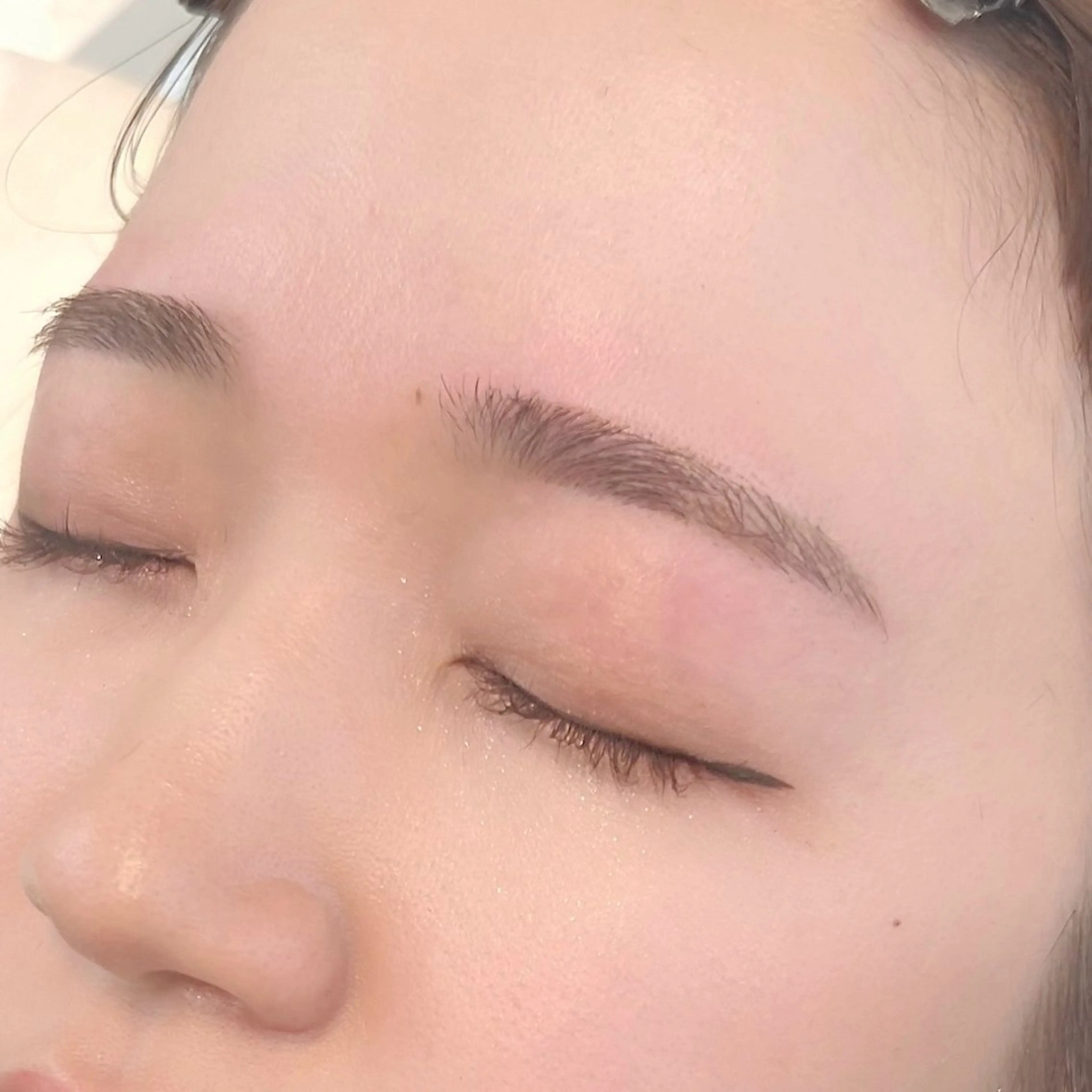 アイブロウ Hitomi/ 練習モデル募集中のヘアスタイル