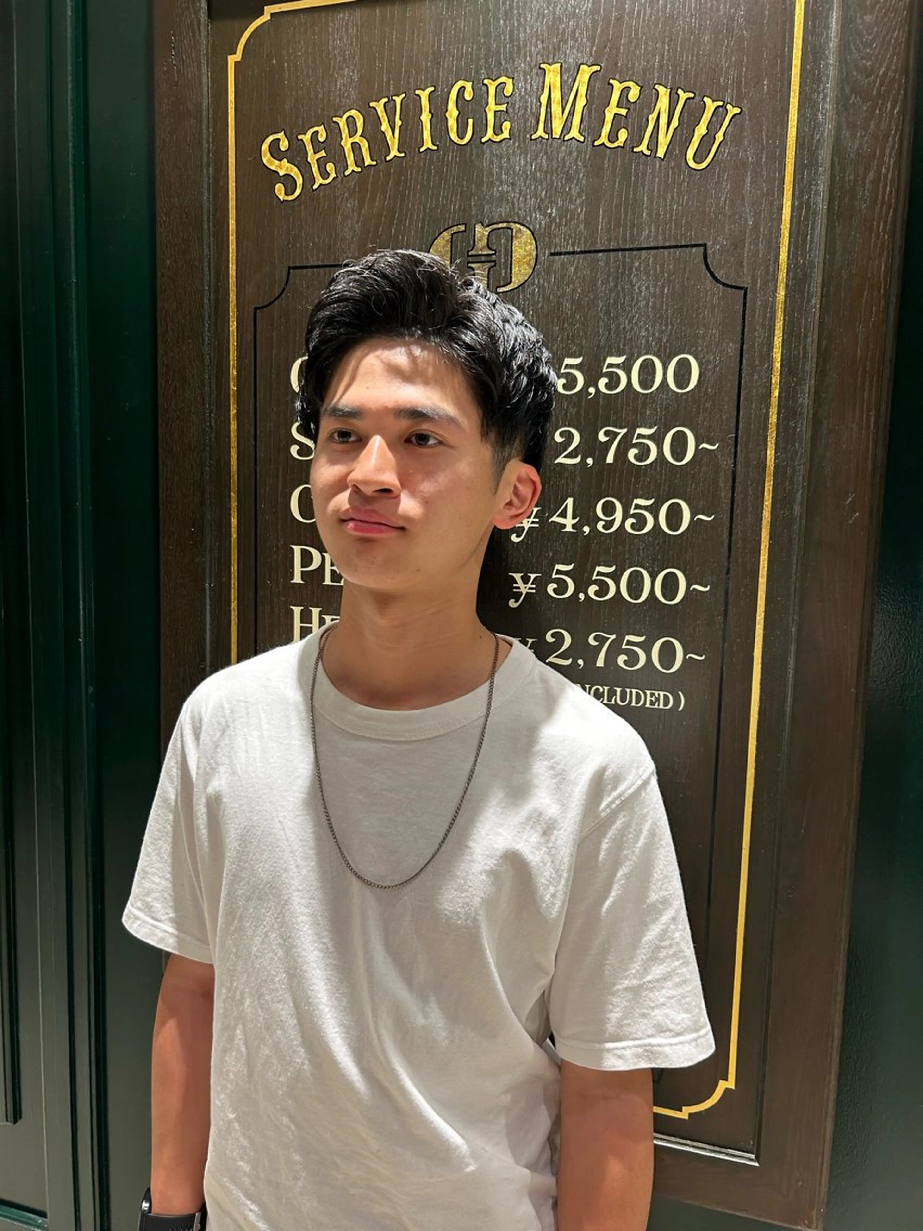 ミディアム 西村 雄斗のヘアスタイル