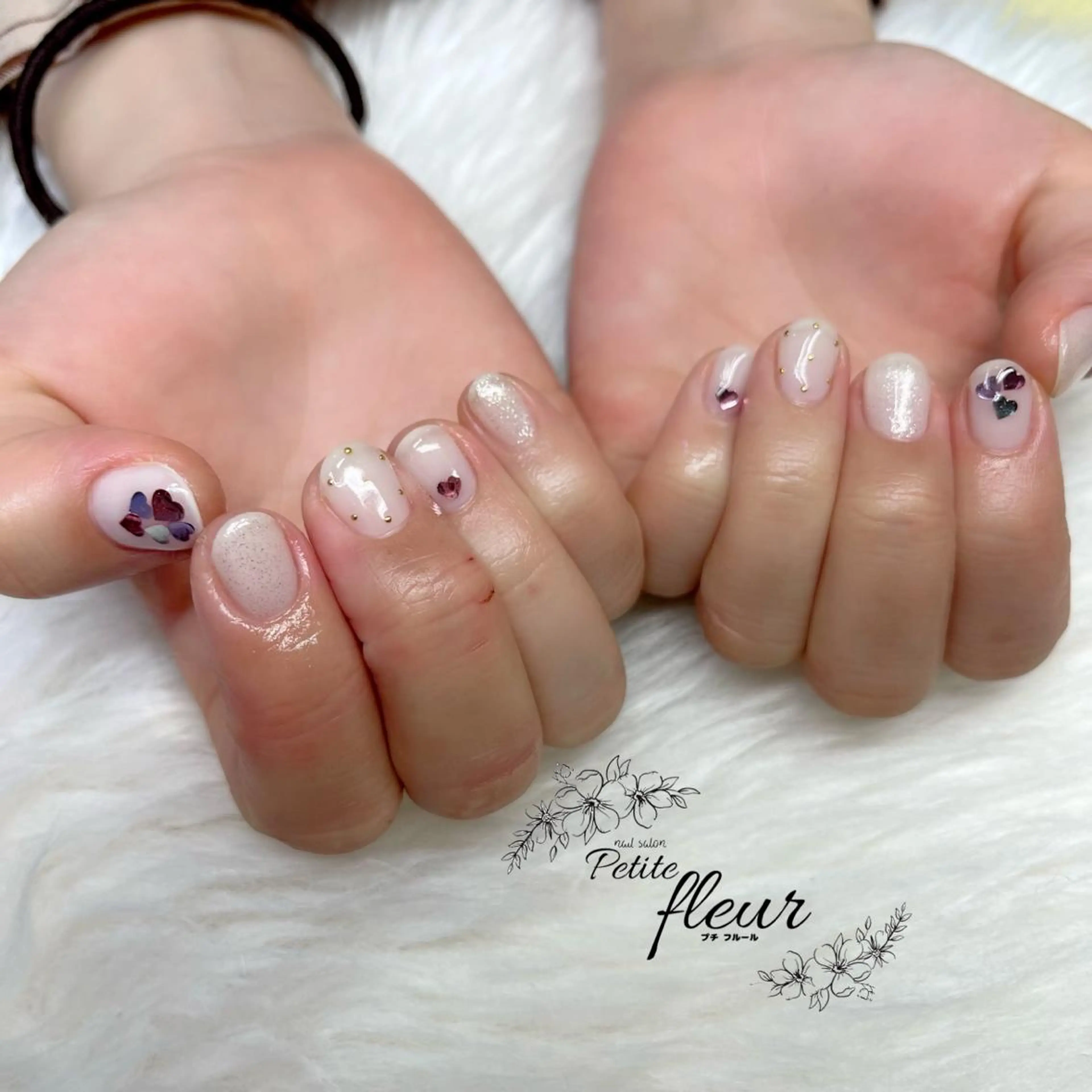 ネイル ハート ホログラムネイル ホワイト ❁⃘*。Petite fleur❁⃘*りさのネイルデザイン