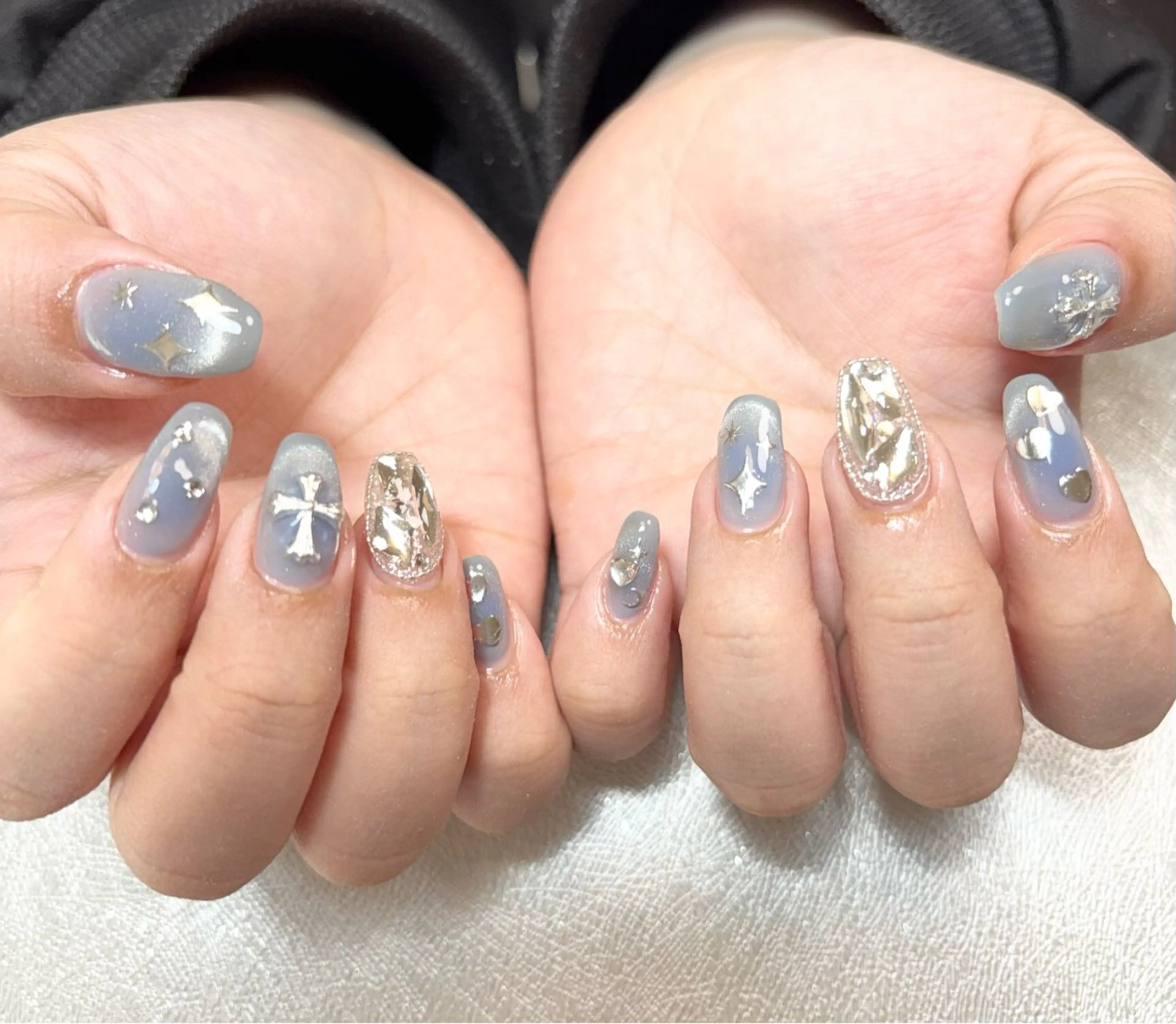 ネイル ブルー チークネイル フレンチネイル マグネットネイル マグネットフレンチ ハンドネイル ✨韓国✨nail salonLumieのネイルデザイン