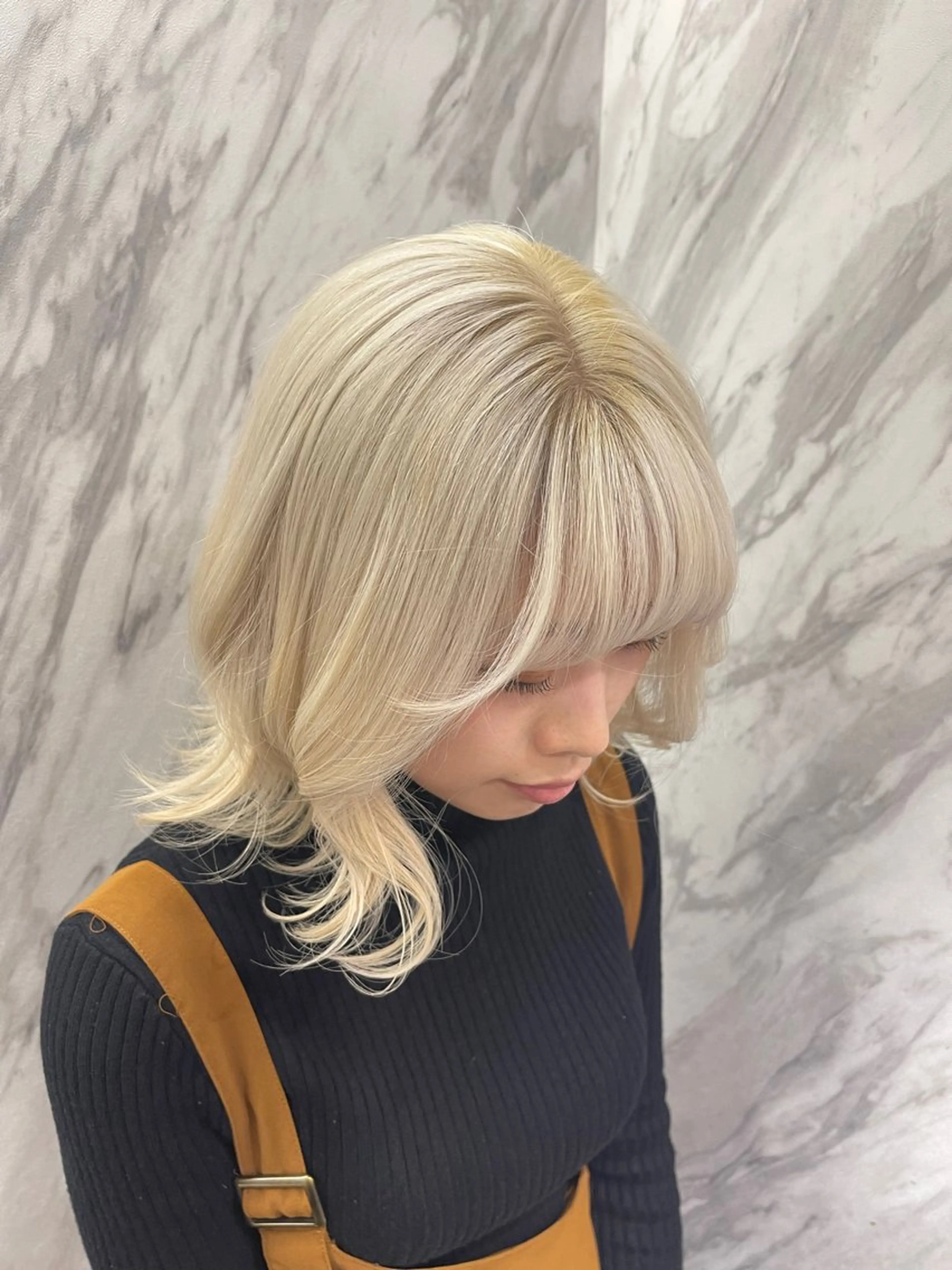 ミディアム カラー 🎨美大卒美容師🎨 まっきーのヘアスタイル