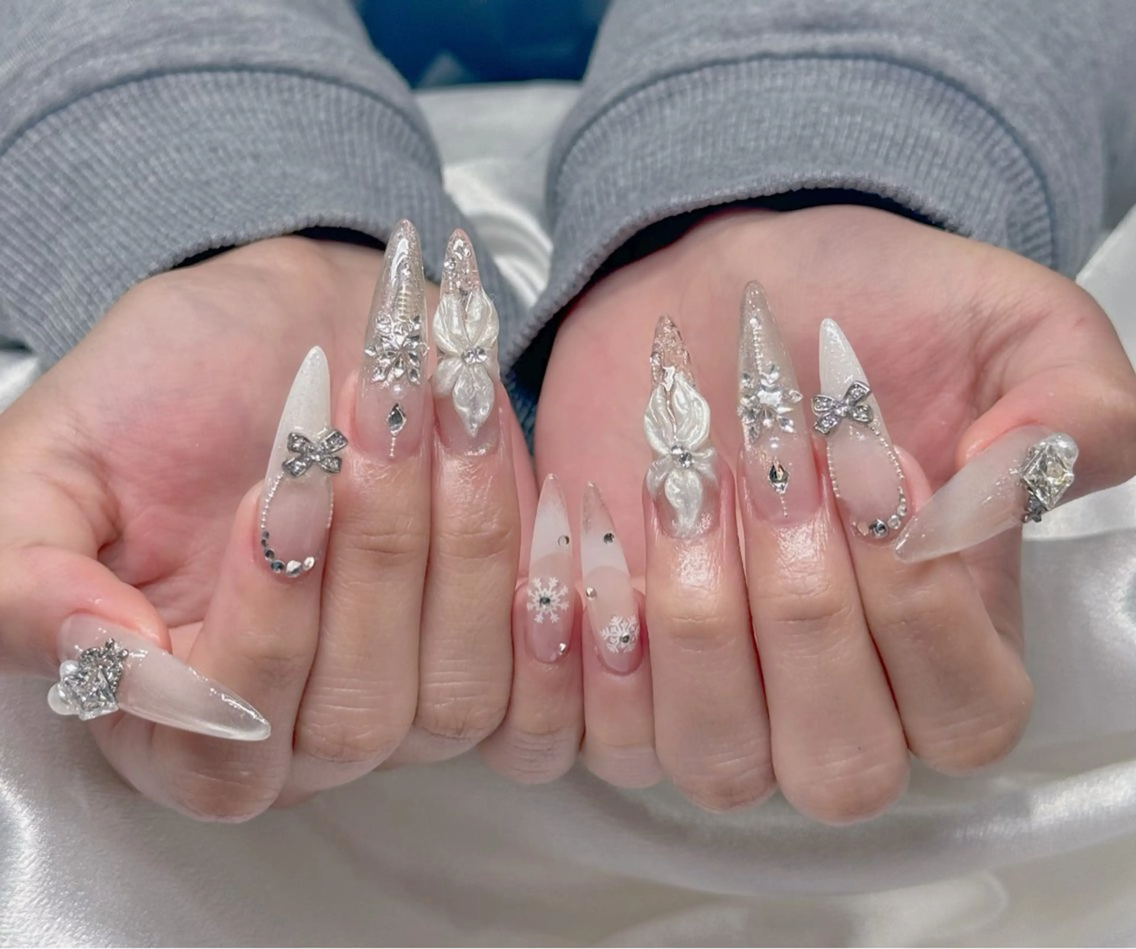 ネイル アニマル柄 ボルドー ブラウン フレンチネイル ゴールド ハンドネイル MILO 168 池袋のネイルデザイン