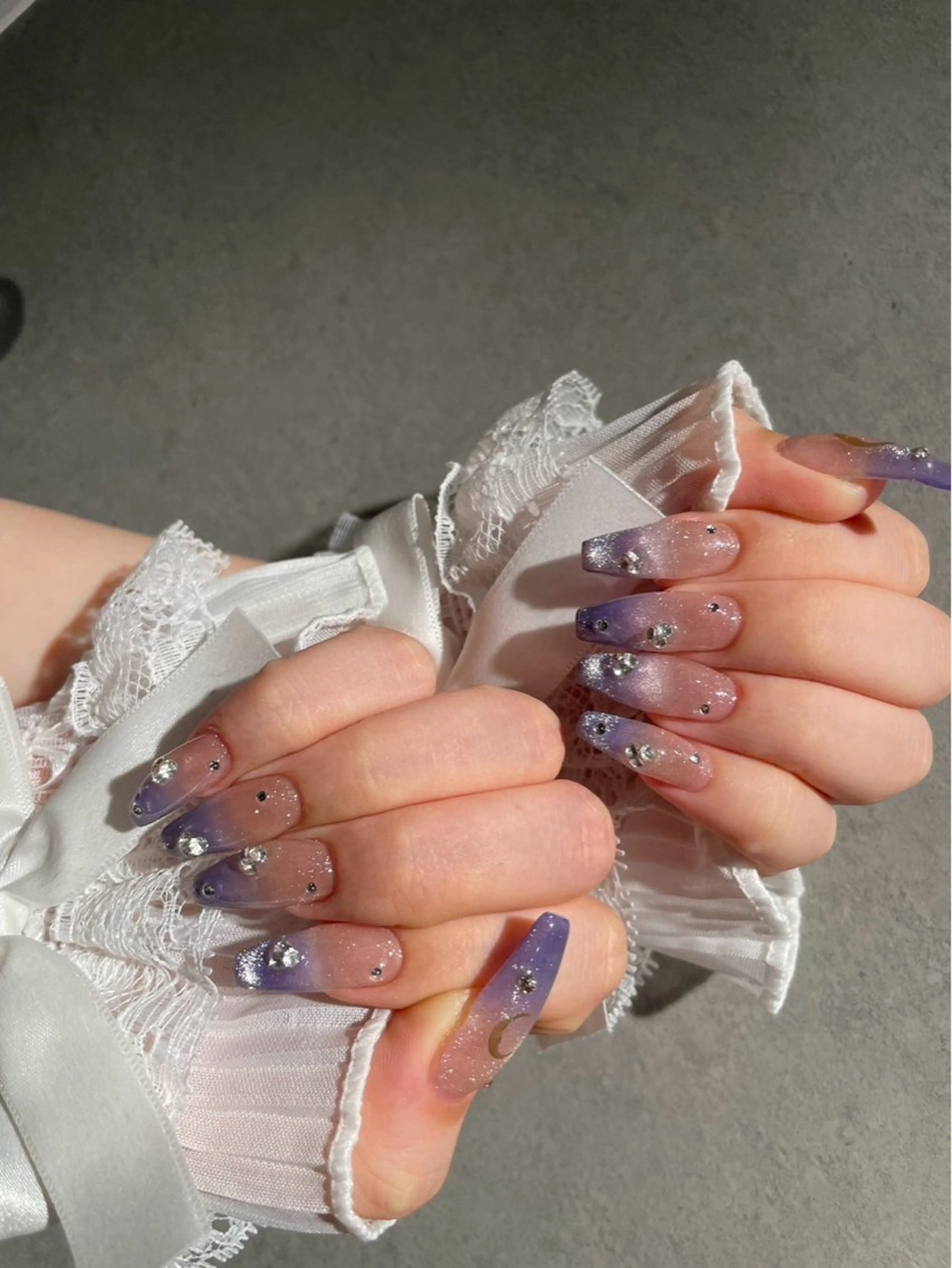 ネイル I-nailロング /ワンホン/キラキラのネイルデザイン