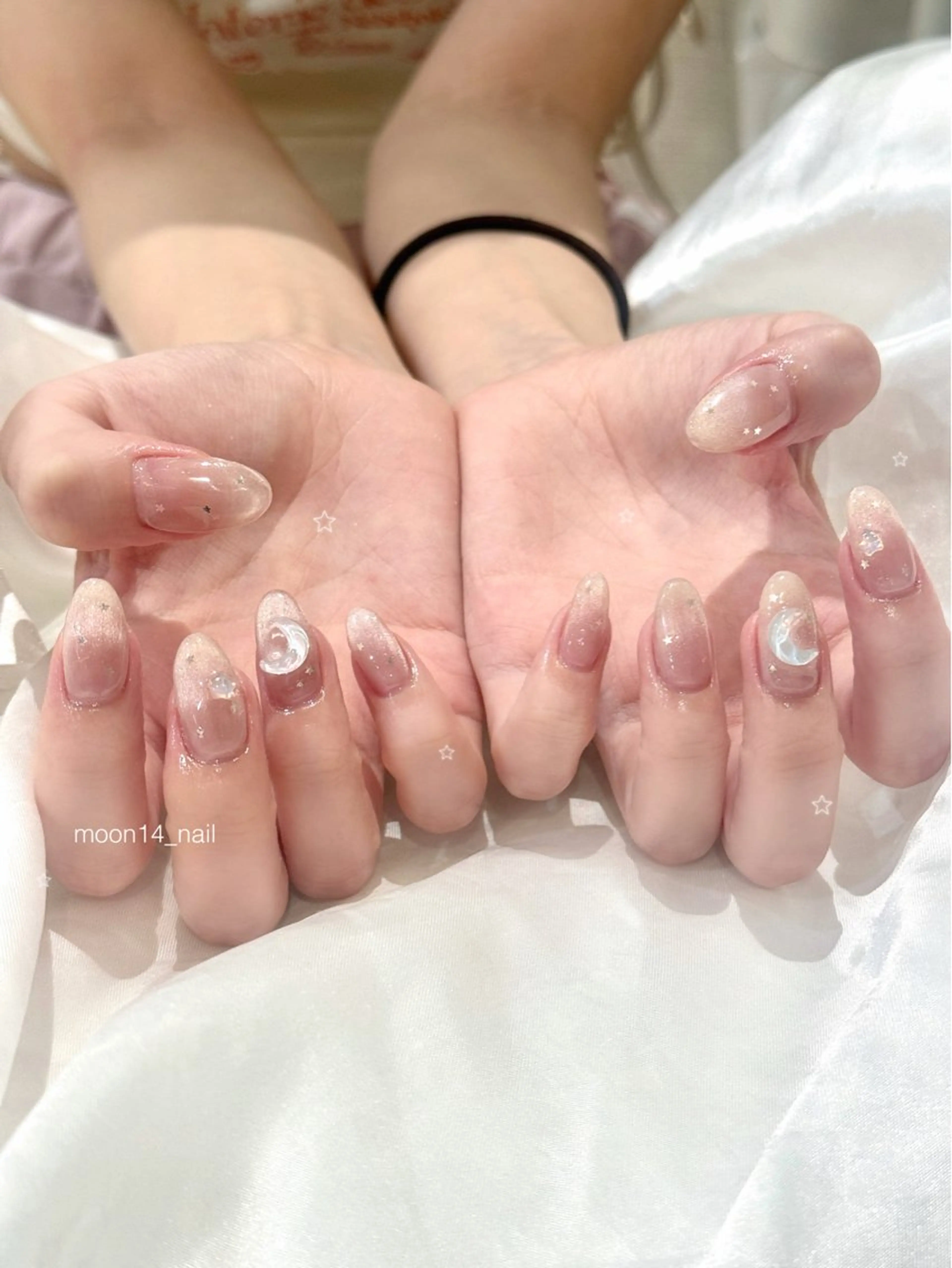 ネイル オーロラネイル ジェルネイル マグネットネイル パラジェル 夏ネイル ハンドネイル natsuki 💫のネイルデザイン