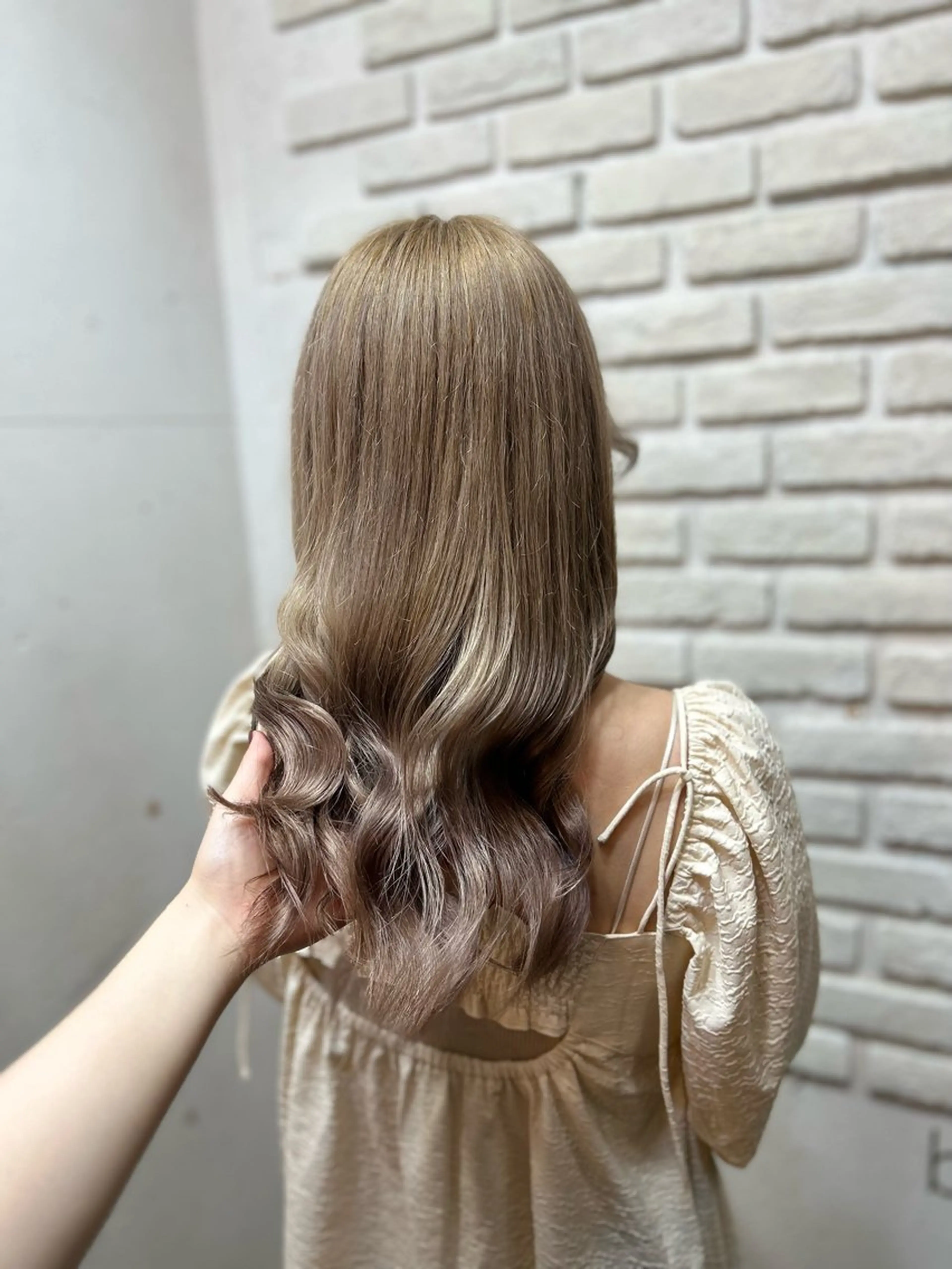 カラー hozumi bilanciaのヘアスタイル