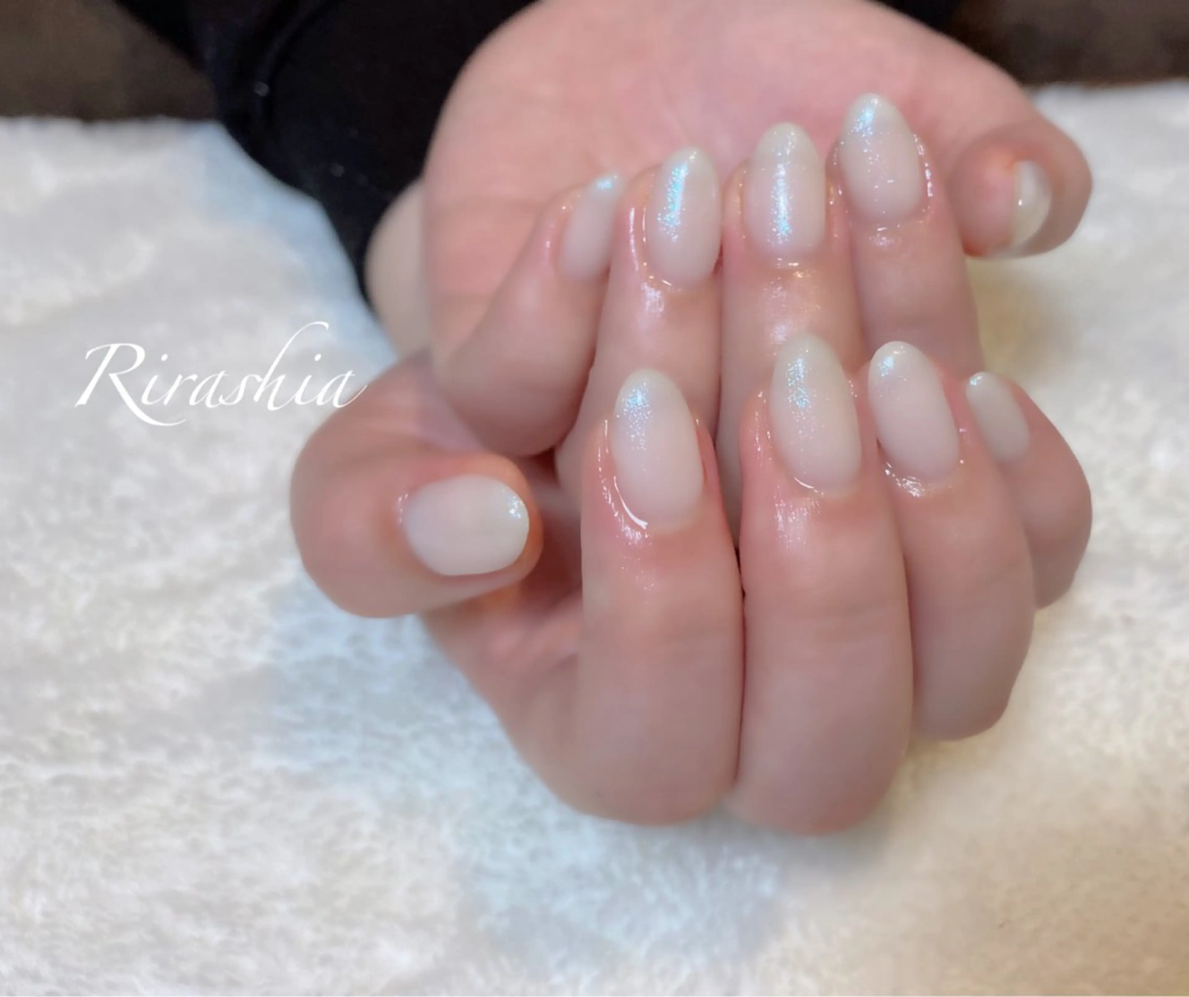 ネイル ラメ(グリッター) ハンドネイル ハンドケア うる艶♡透明感ネイル Rirashiaのネイルデザイン