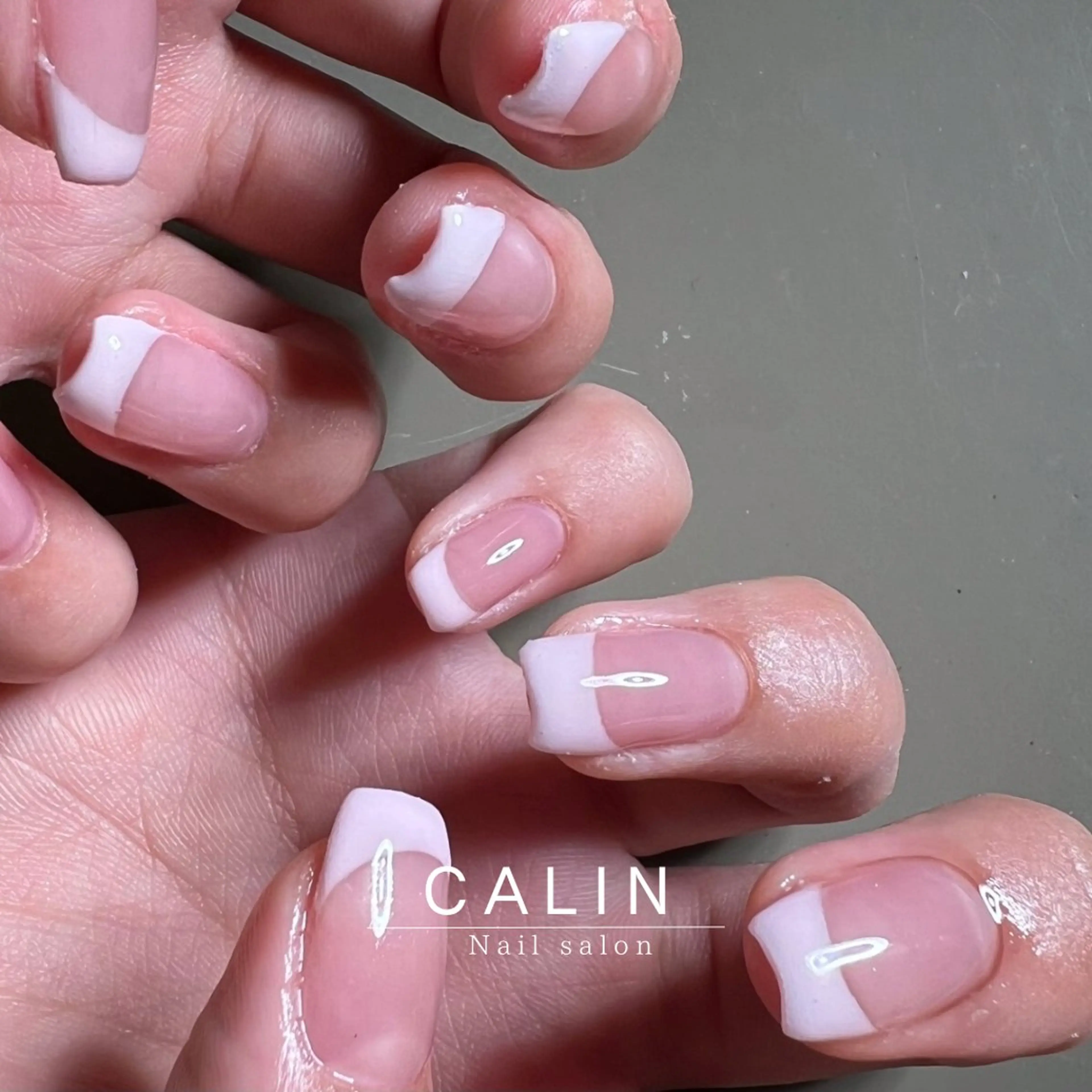 ネイル クリアネイル フレンチネイル ネイルサロン CALINのネイルデザイン