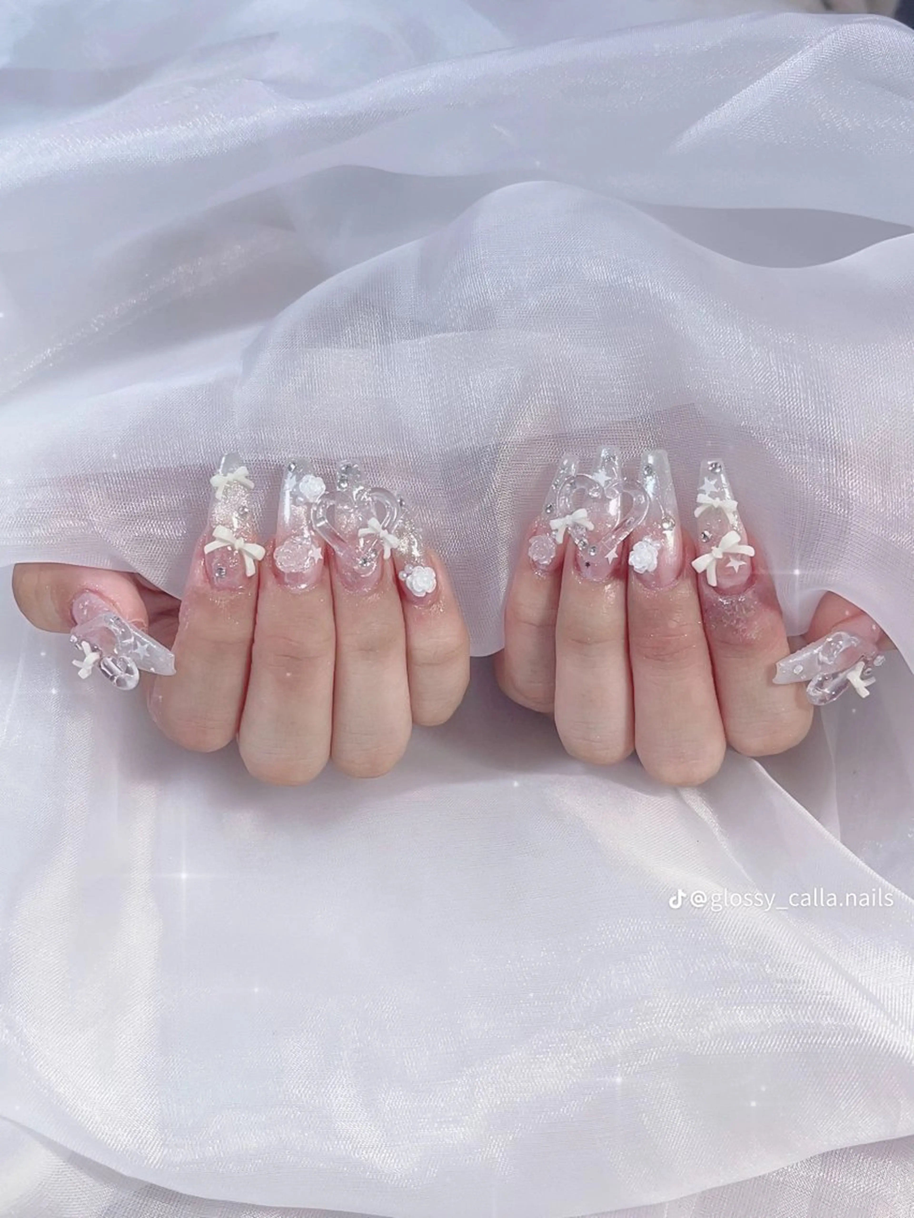 ネイル チークネイル フラッシュネイル フラワーネイル フットネイル ジェルネイル ハンドネイル LilyLala Nailsalonのネイルデザイン