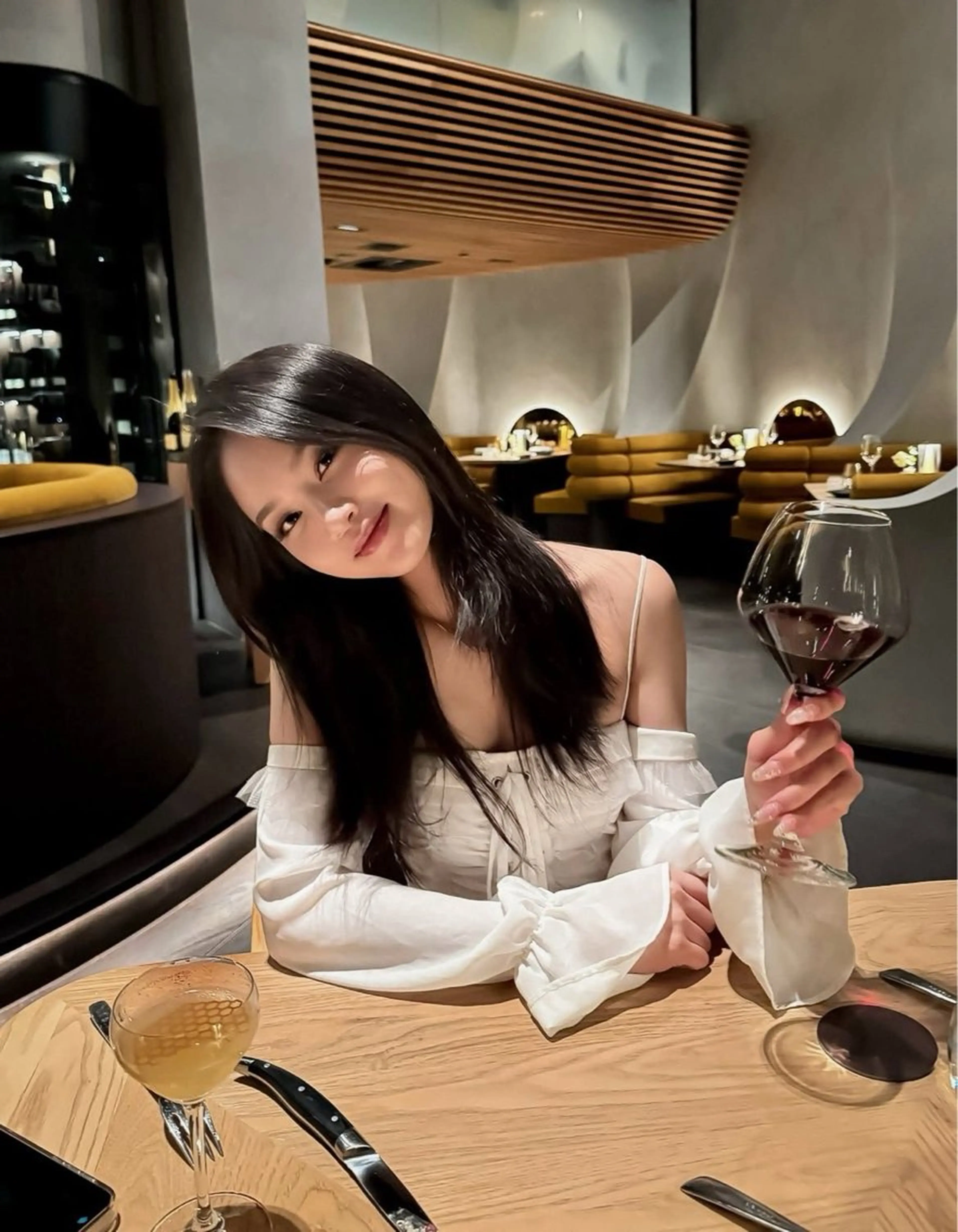 ロング カラー カット ヘアカラー トリートメント 莉乃/縮毛矯正/髪質 改善/艶カラーのヘアスタイル