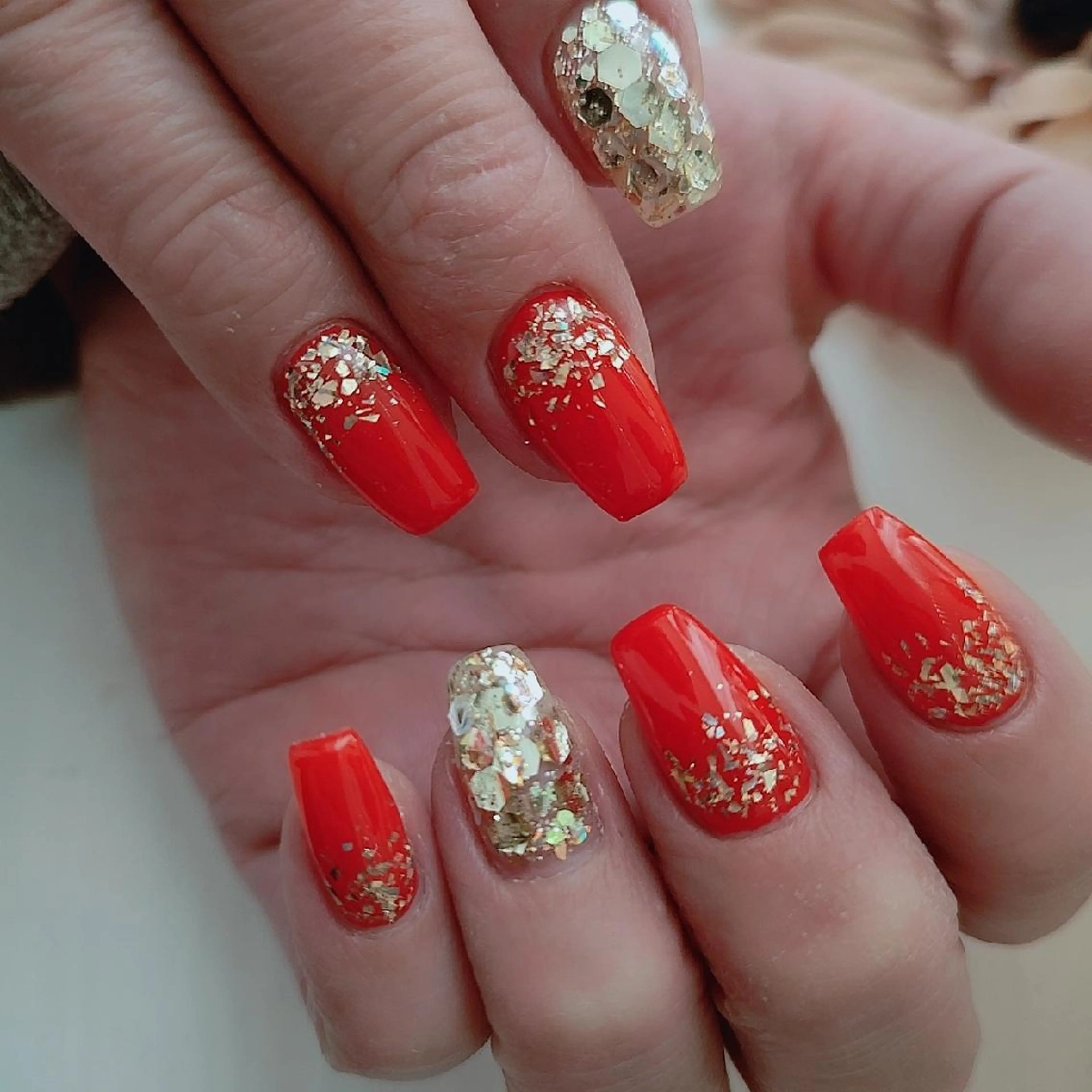 ネイル ハンドネイル RUNWAY 　　の眉毛・アイブロウイメージ